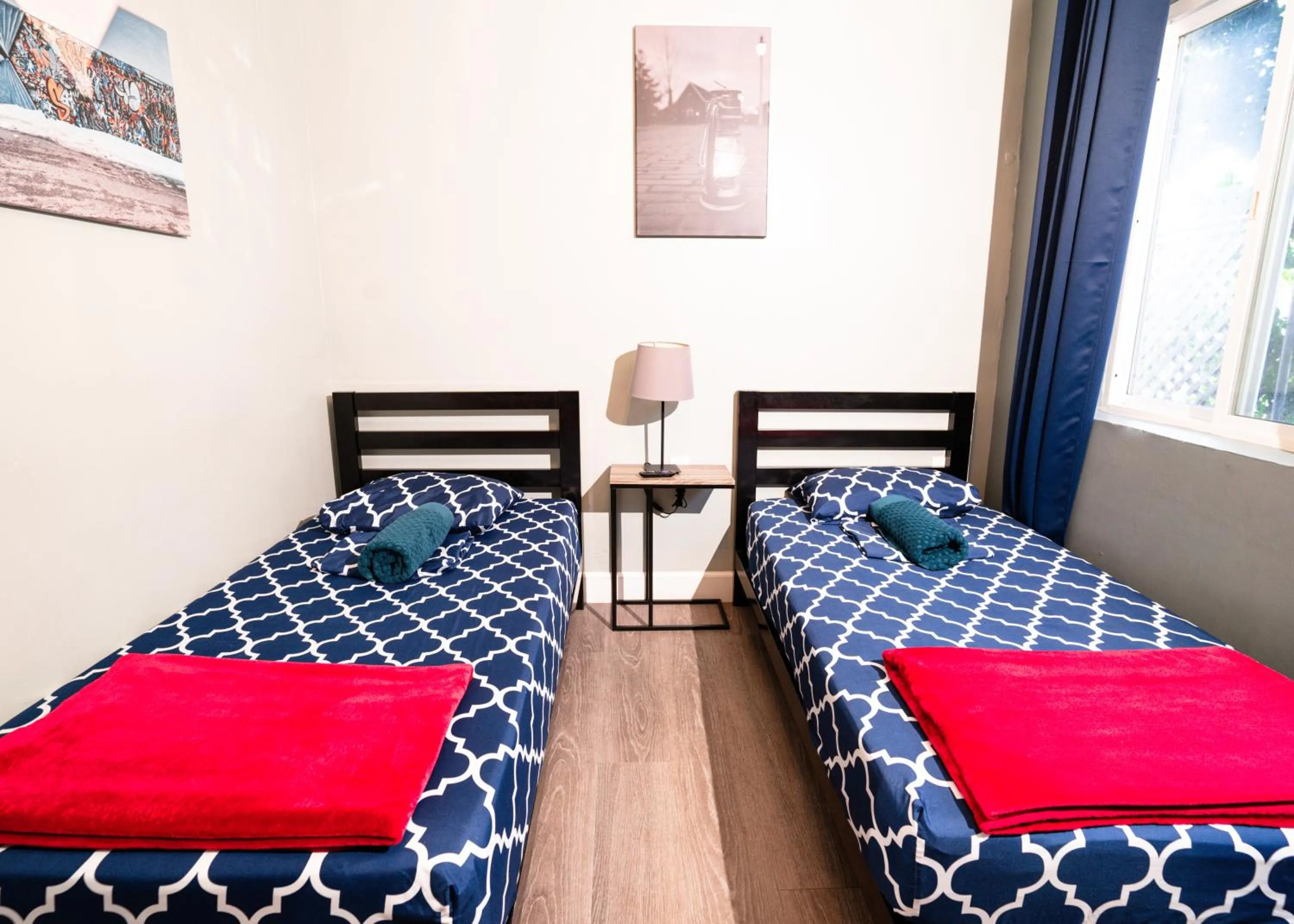 Superior Double or Twin Room - single occupancy in California Dreams Hostel - Ocean Beach