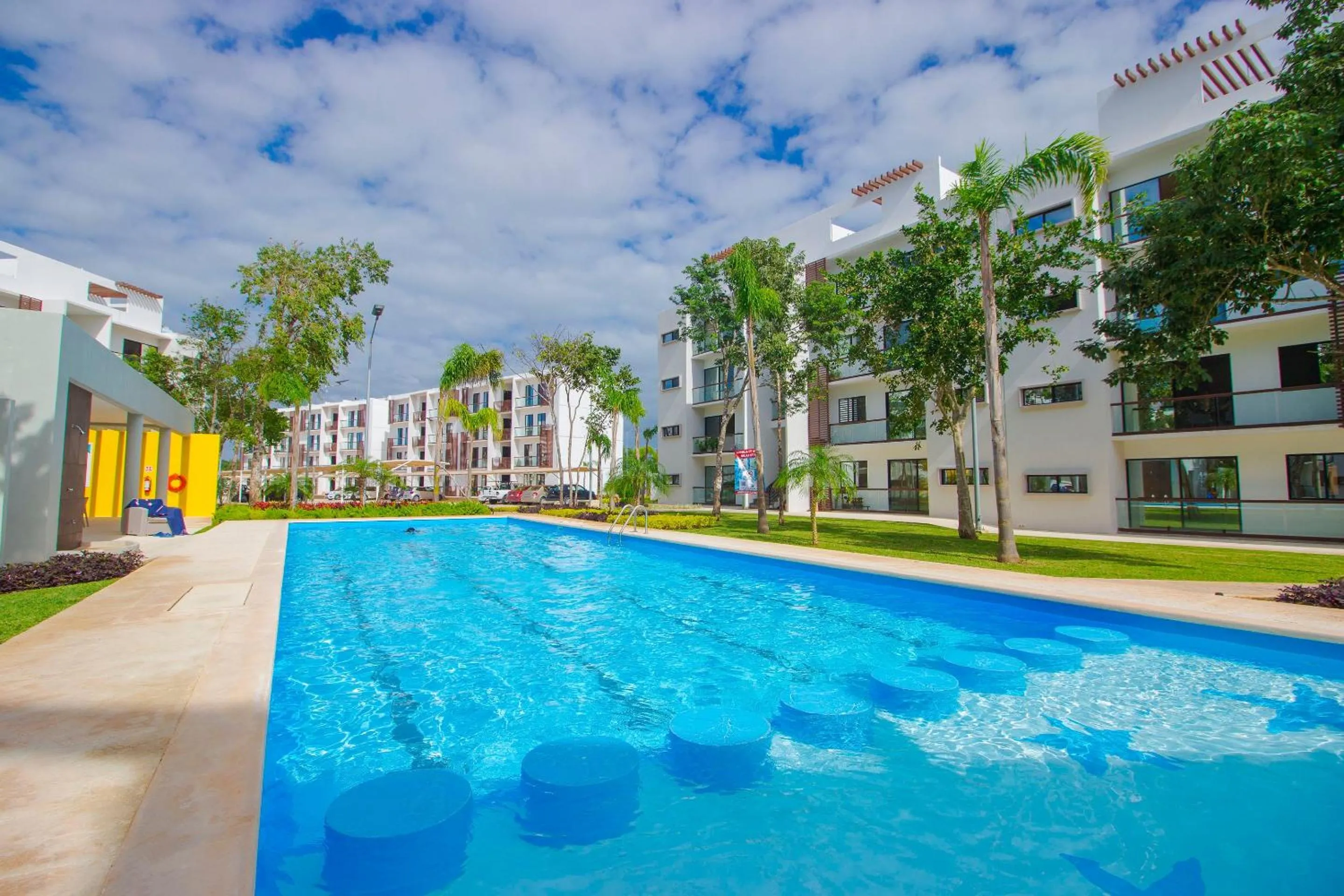 Property building in Breezy & Bright Full Apartment