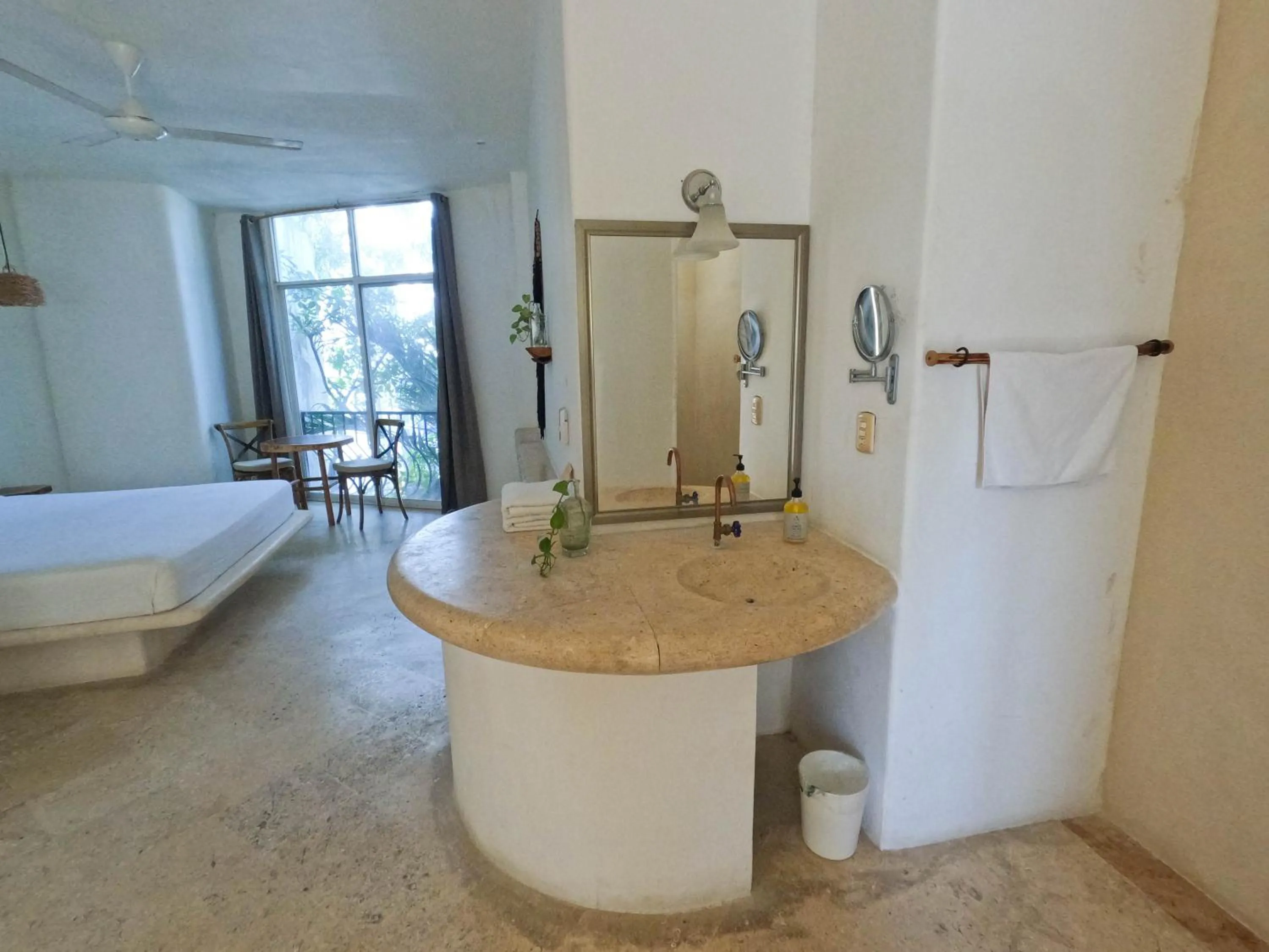 Bathroom, Bed in Rustik-inn Rooms