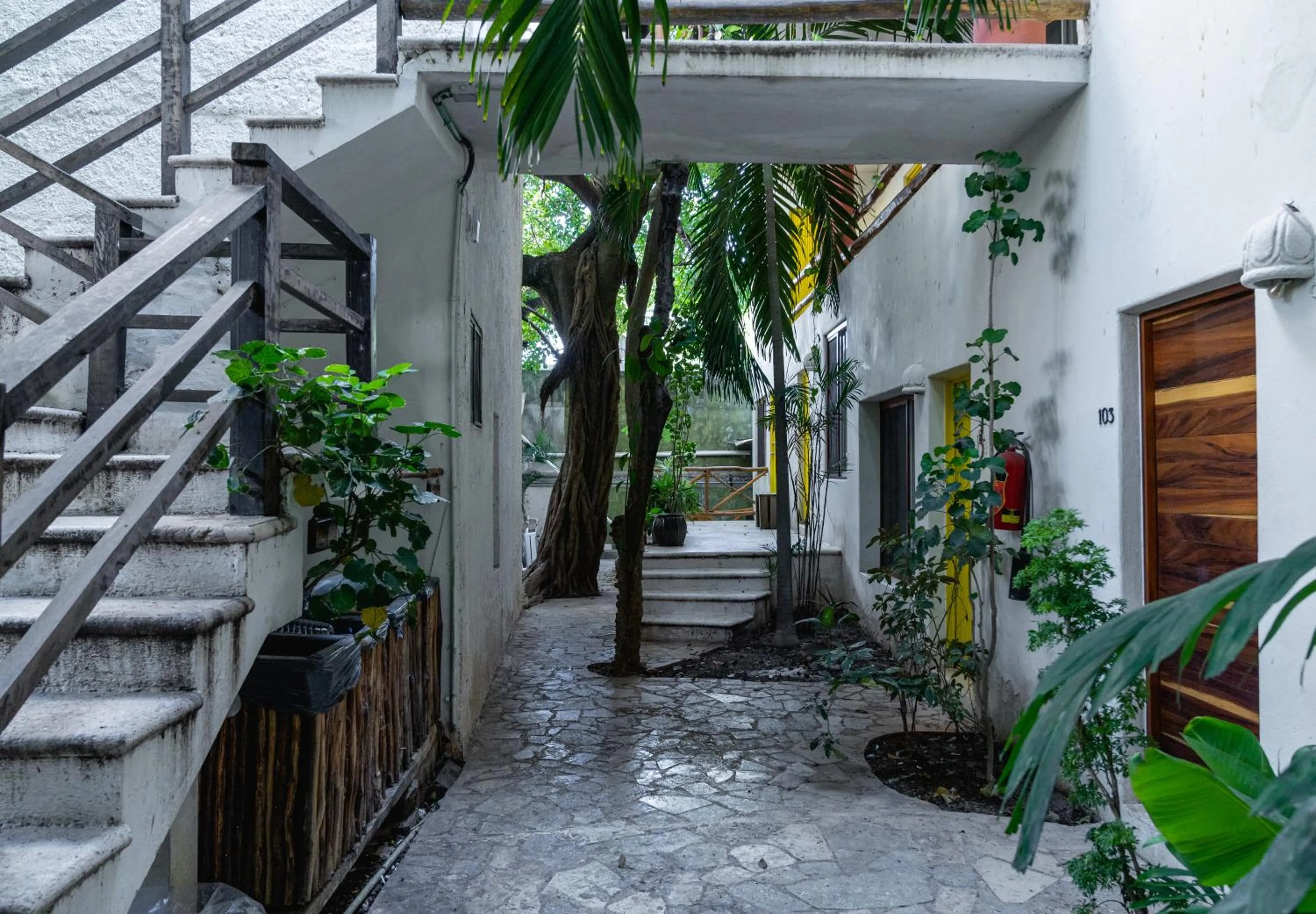 Patio in Rustik-inn Rooms