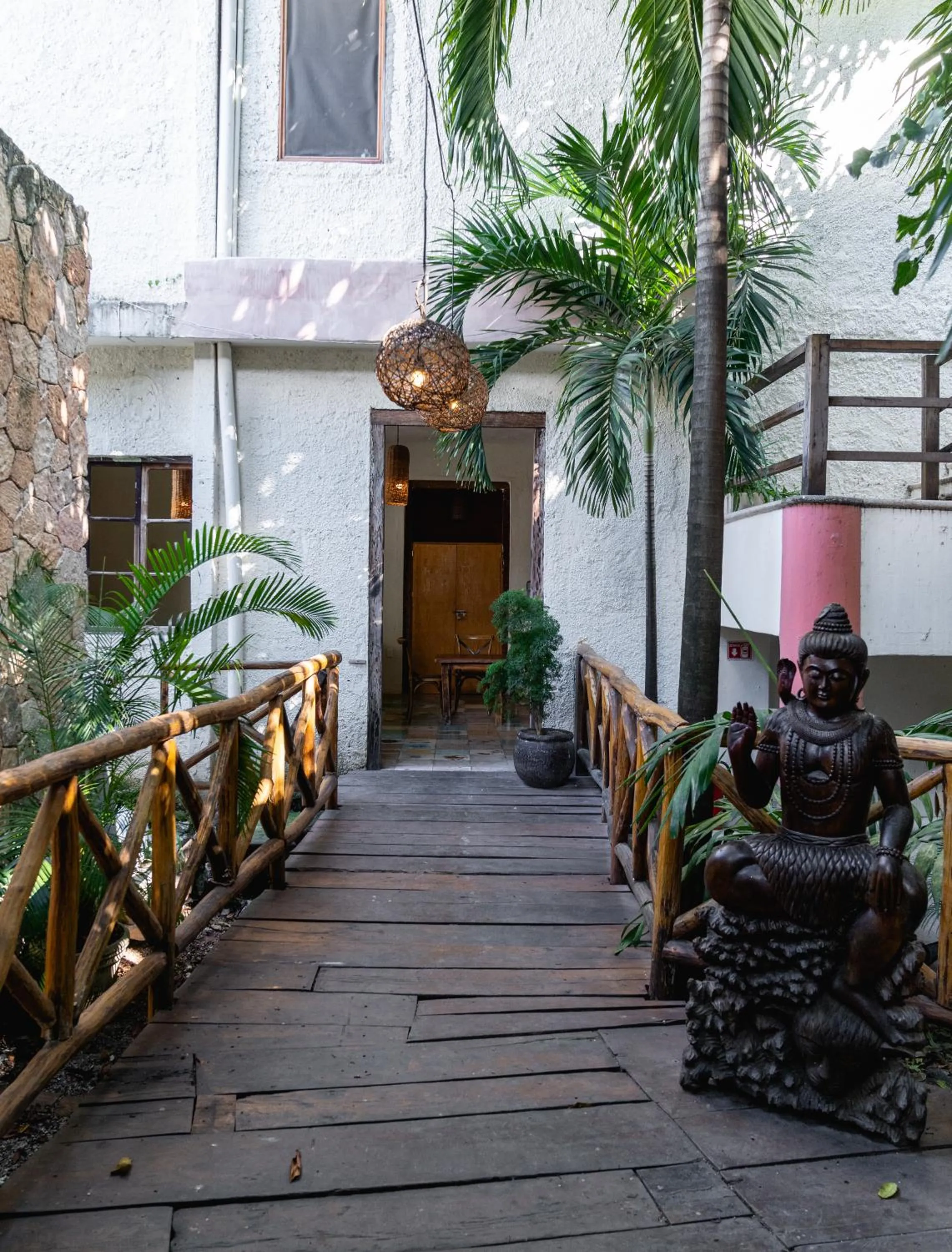 Patio in Rustik-inn Rooms