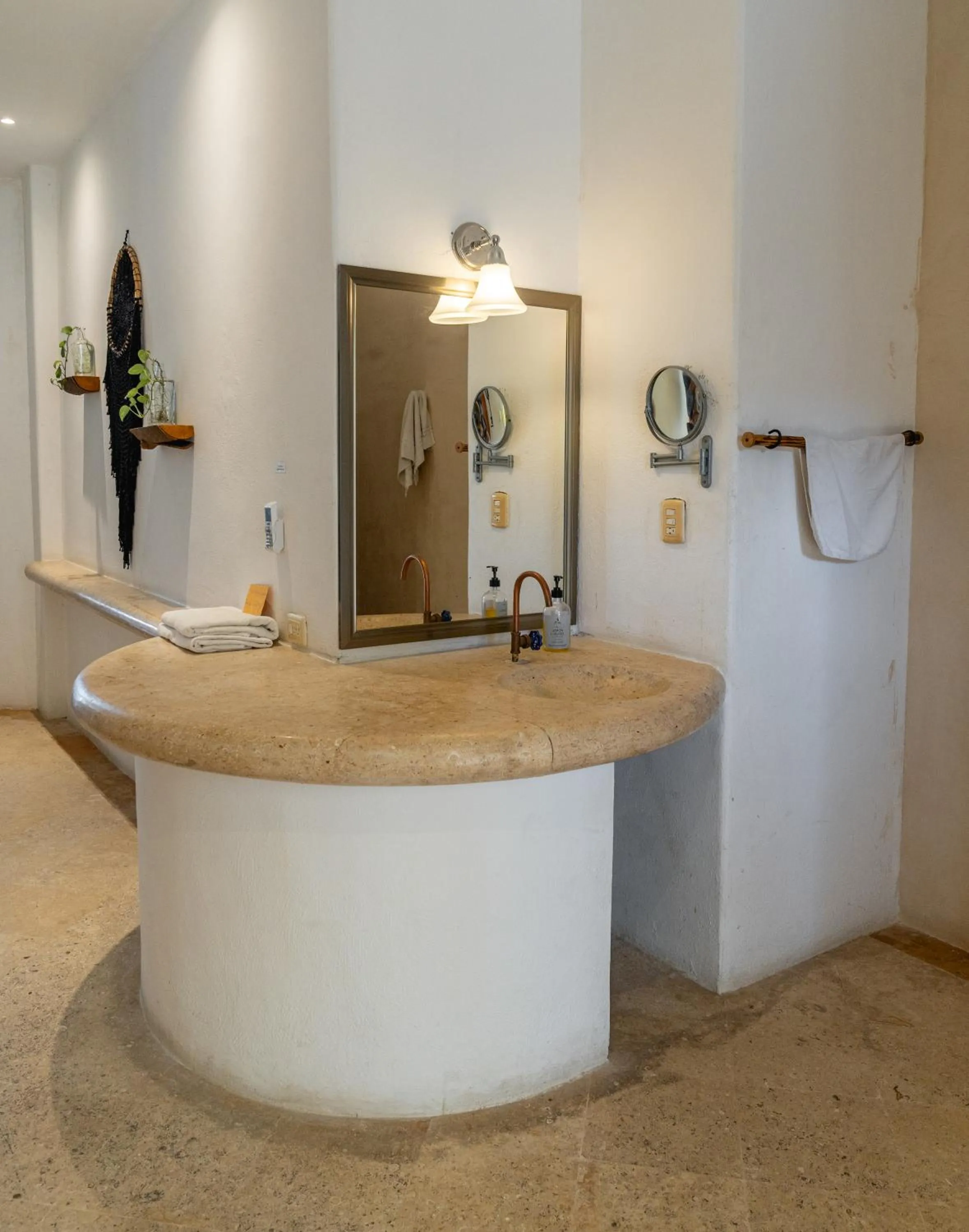 Bathroom in Rustik-inn Rooms