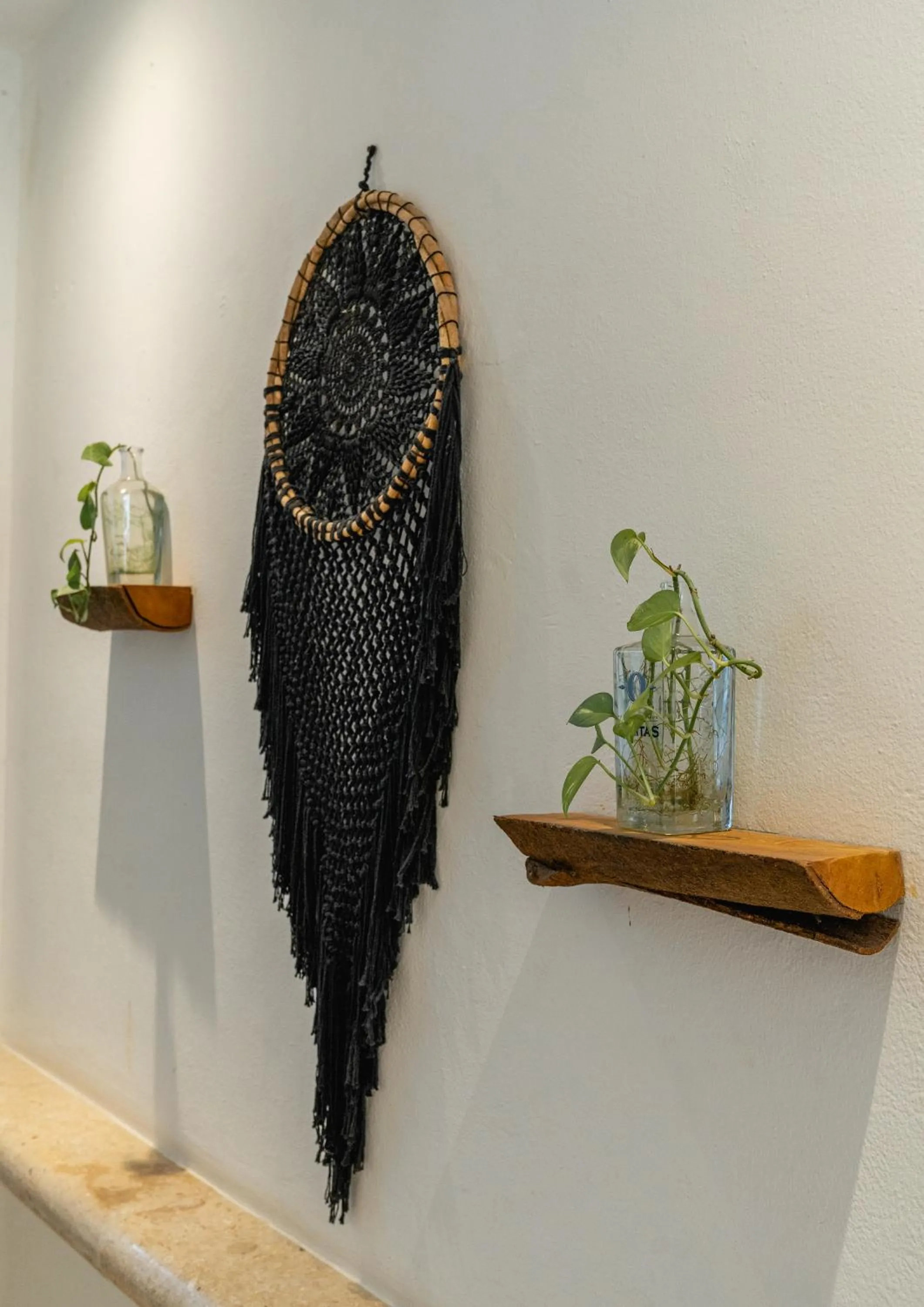 Decorative detail in Rustik-inn Rooms