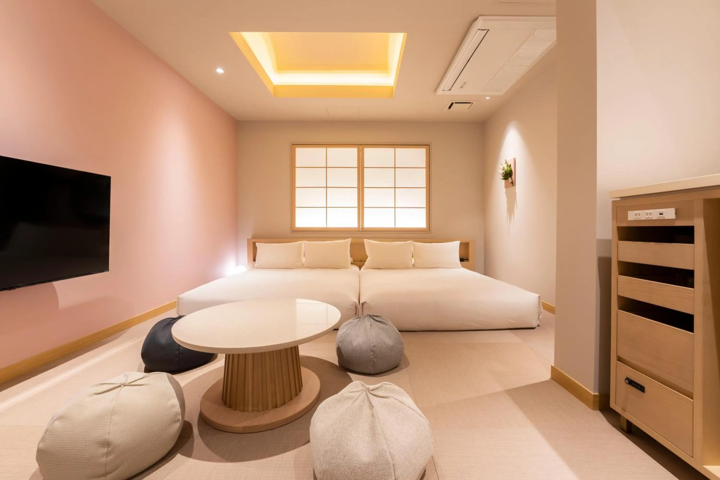 Bed in hotel hisoca ikebukuro