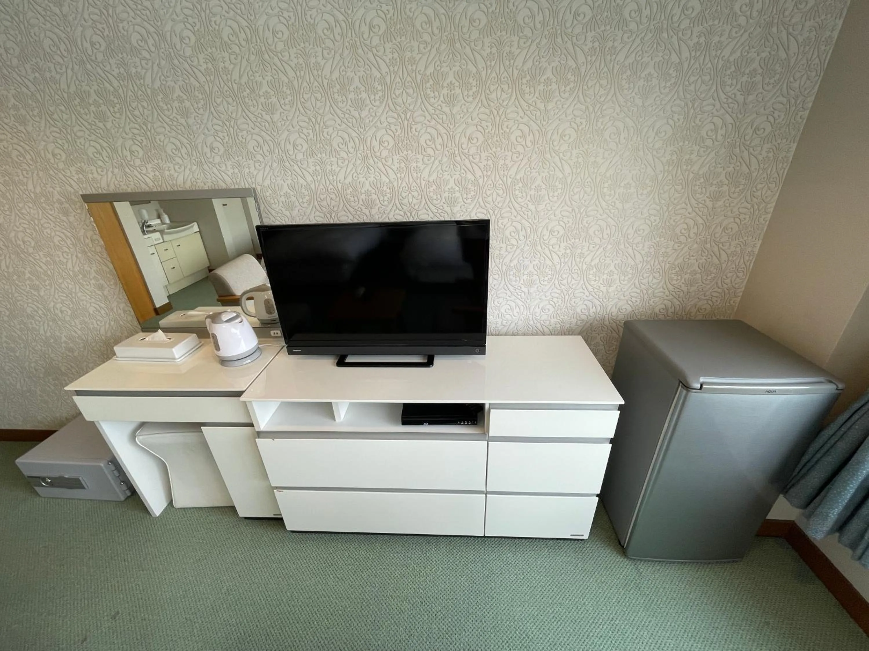 TV and multimedia in Marina Hotel Kaikuu