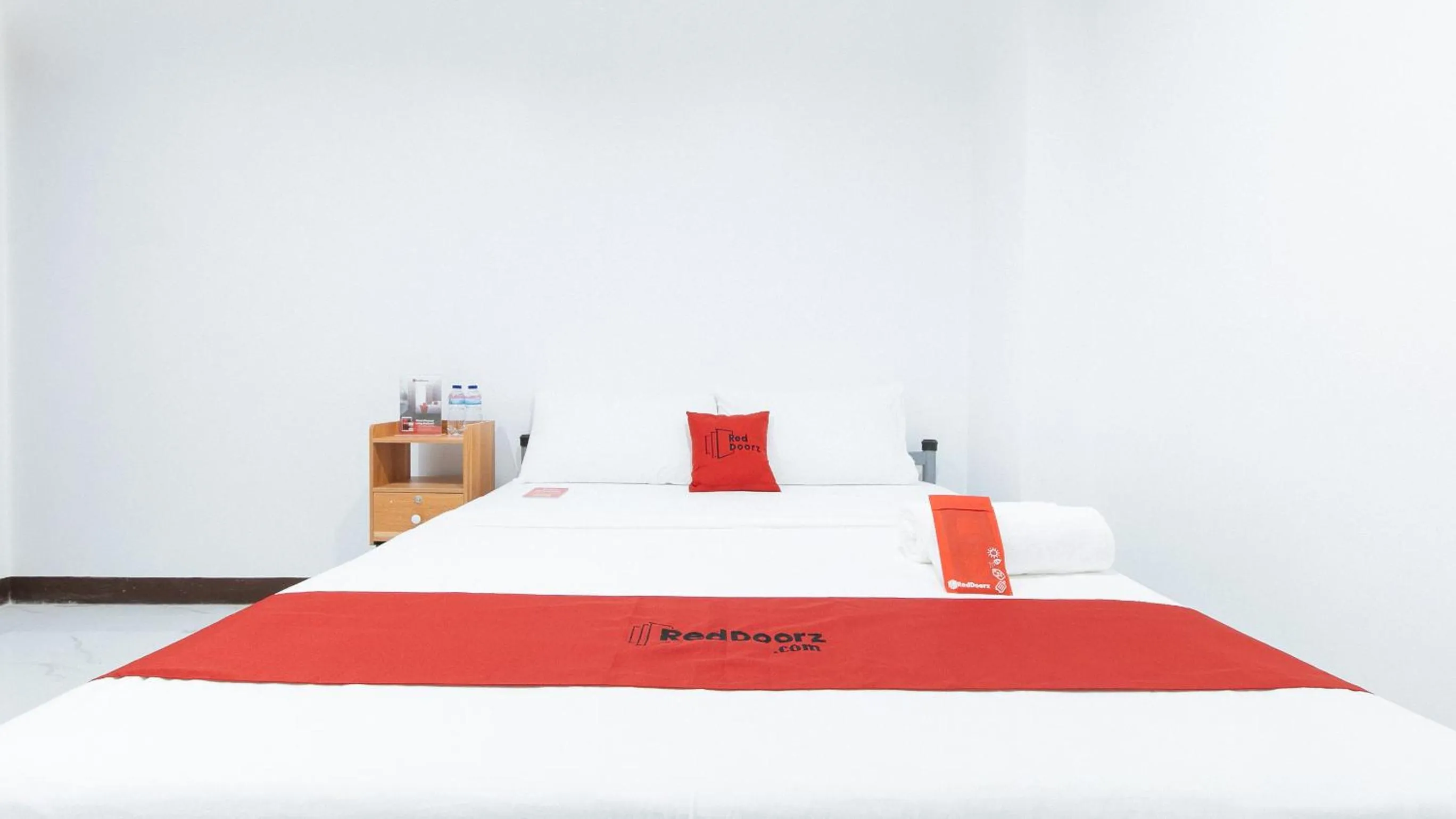 Bedroom, Bed in RedDoorz at Good 101 Paranaque