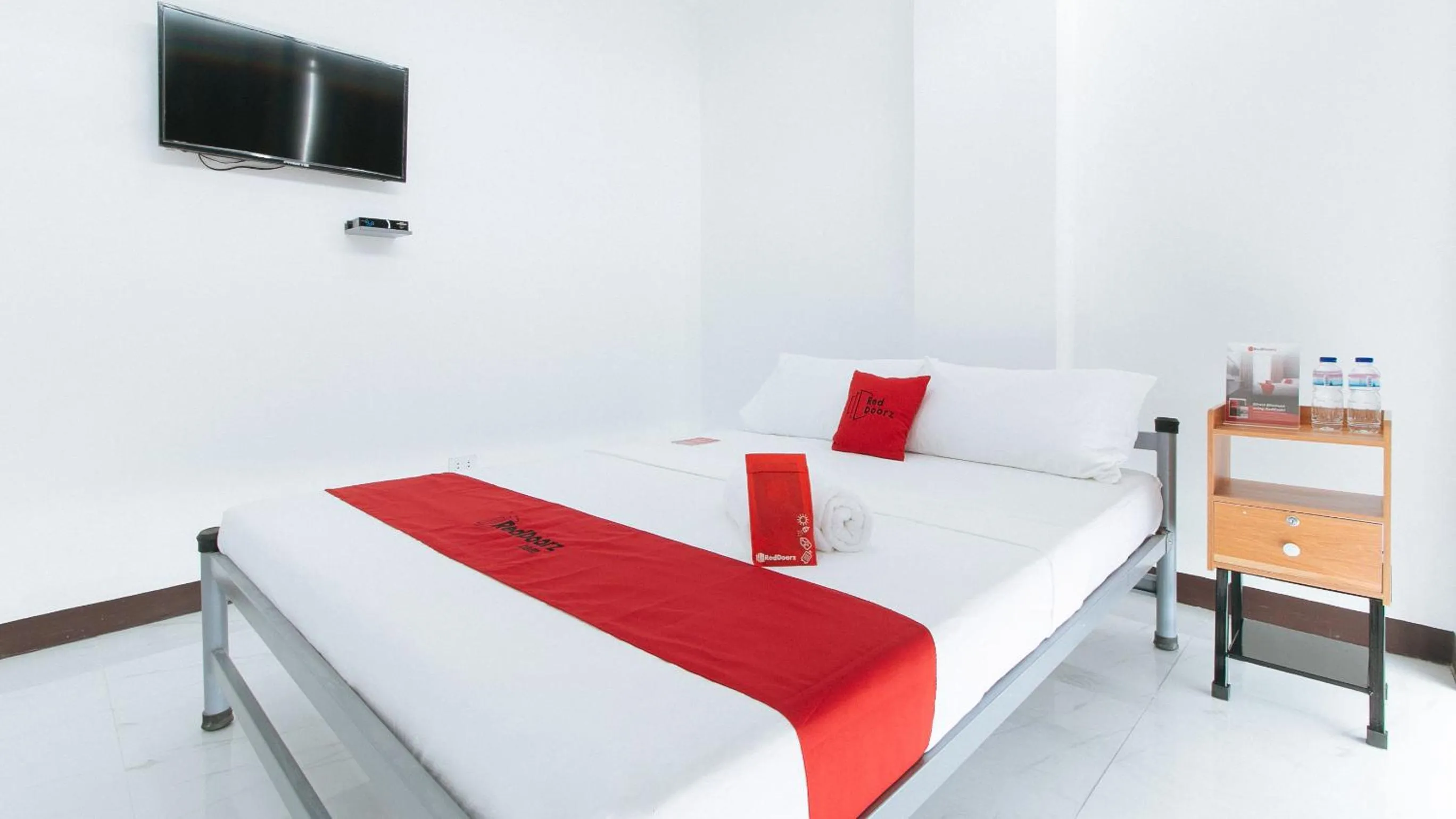 Bed in RedDoorz at Good 101 Paranaque