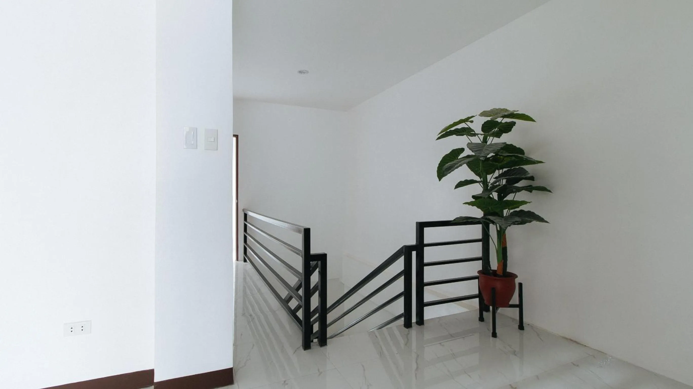 Area and facilities in RedDoorz at Good 101 Paranaque