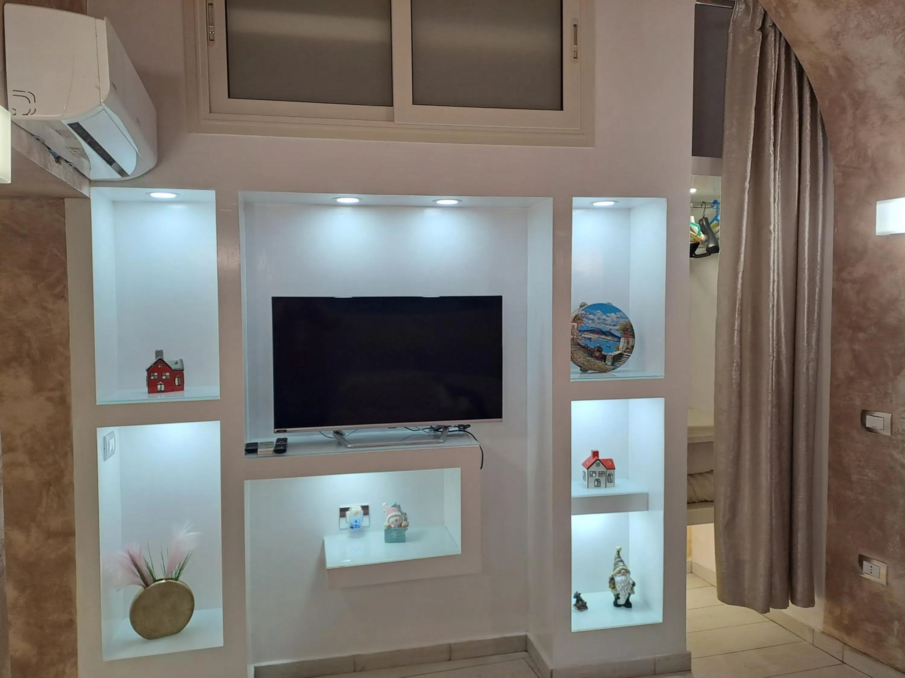 TV and multimedia in Al numero 1