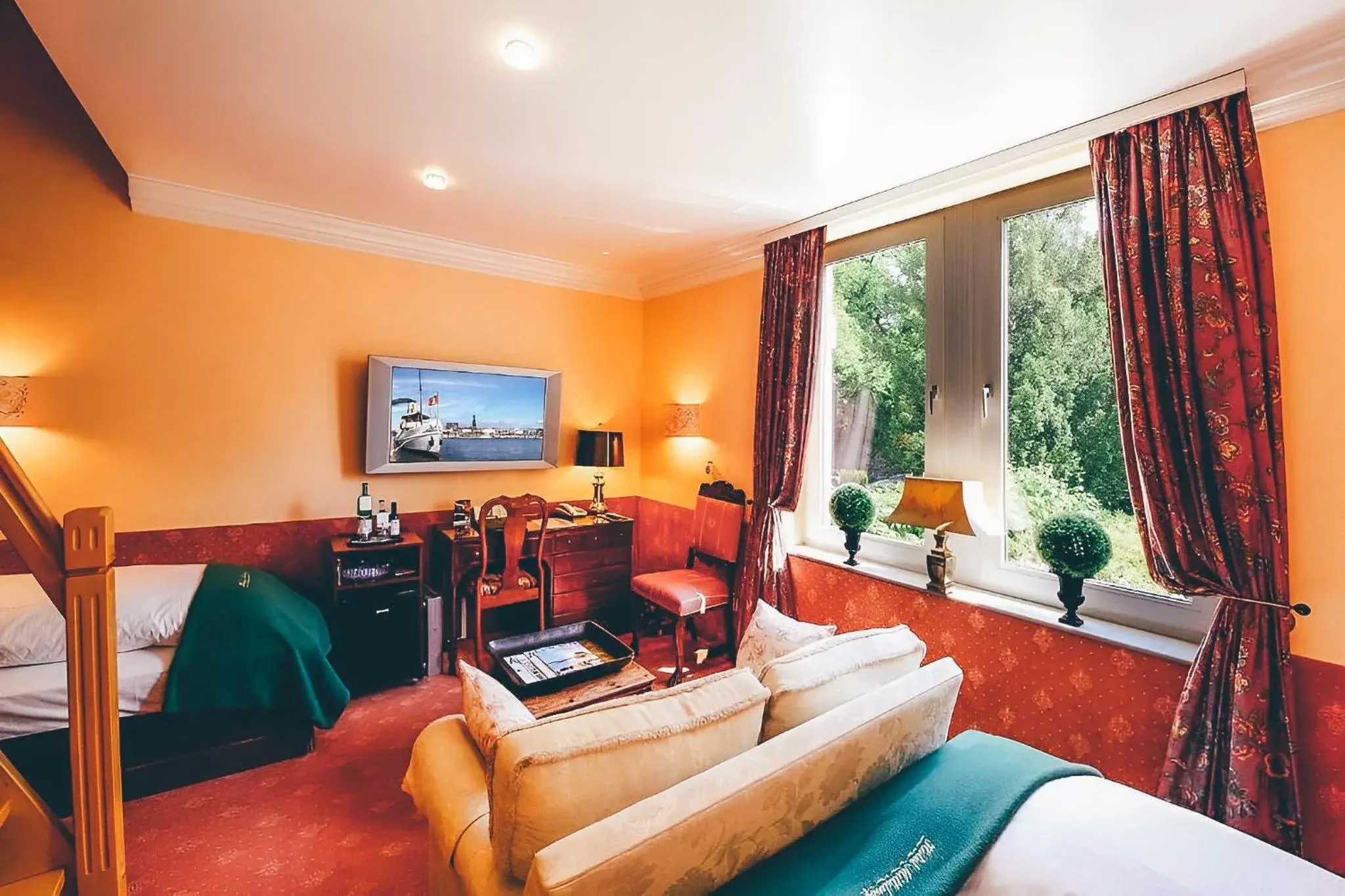 Family Room in Hotel Mittelweg Family Room in Hotel Mittelweg