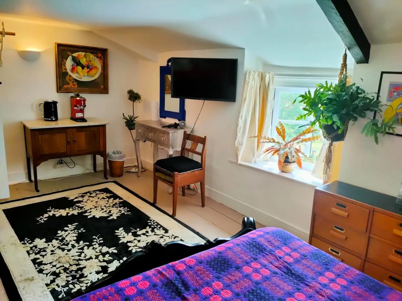 Bed in Art House B & B