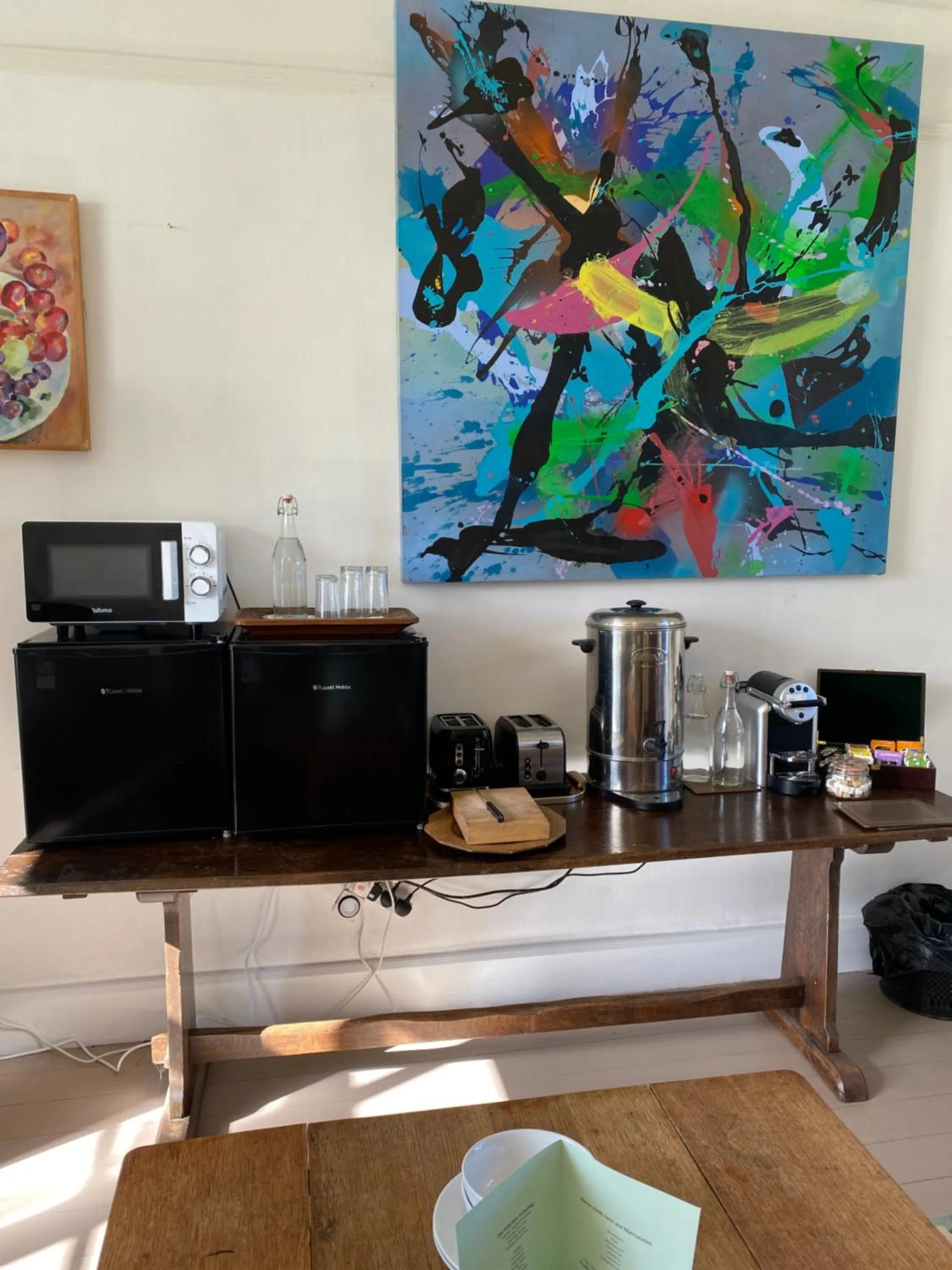 Breakfast in Art House B & B