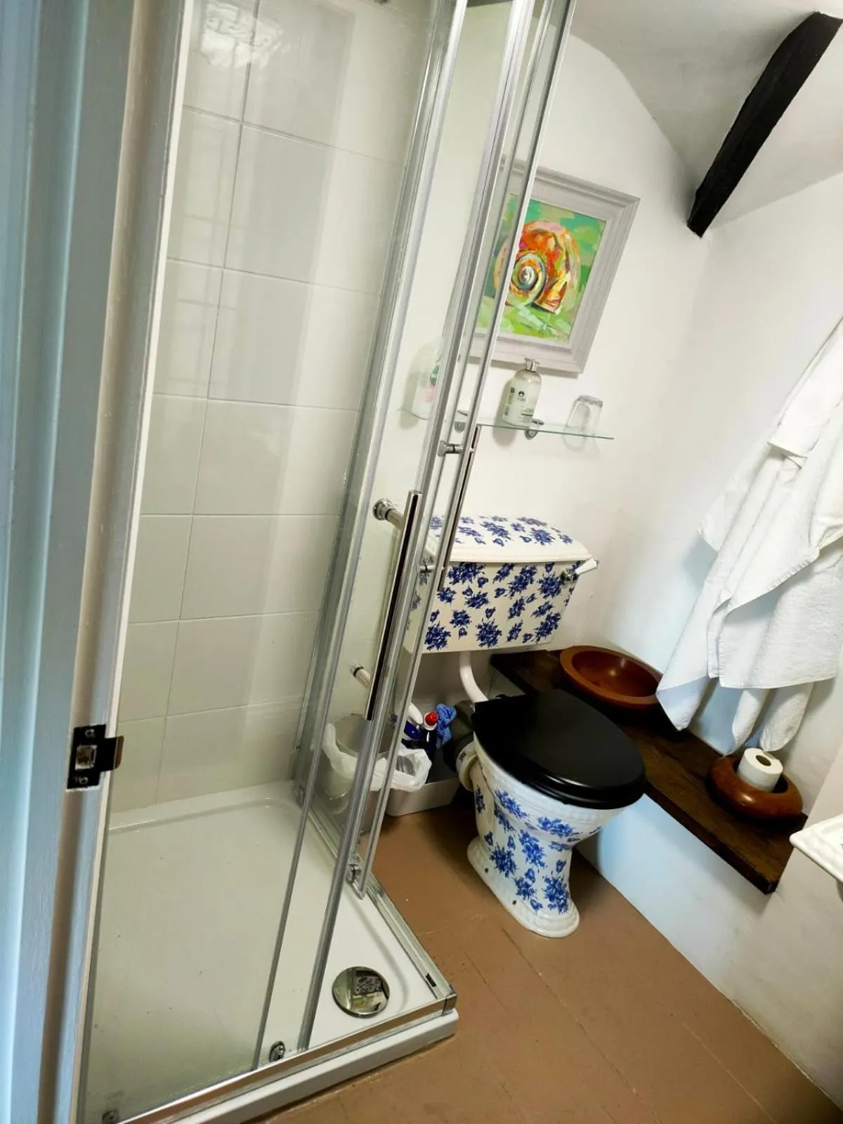 Bathroom in Art House B & B