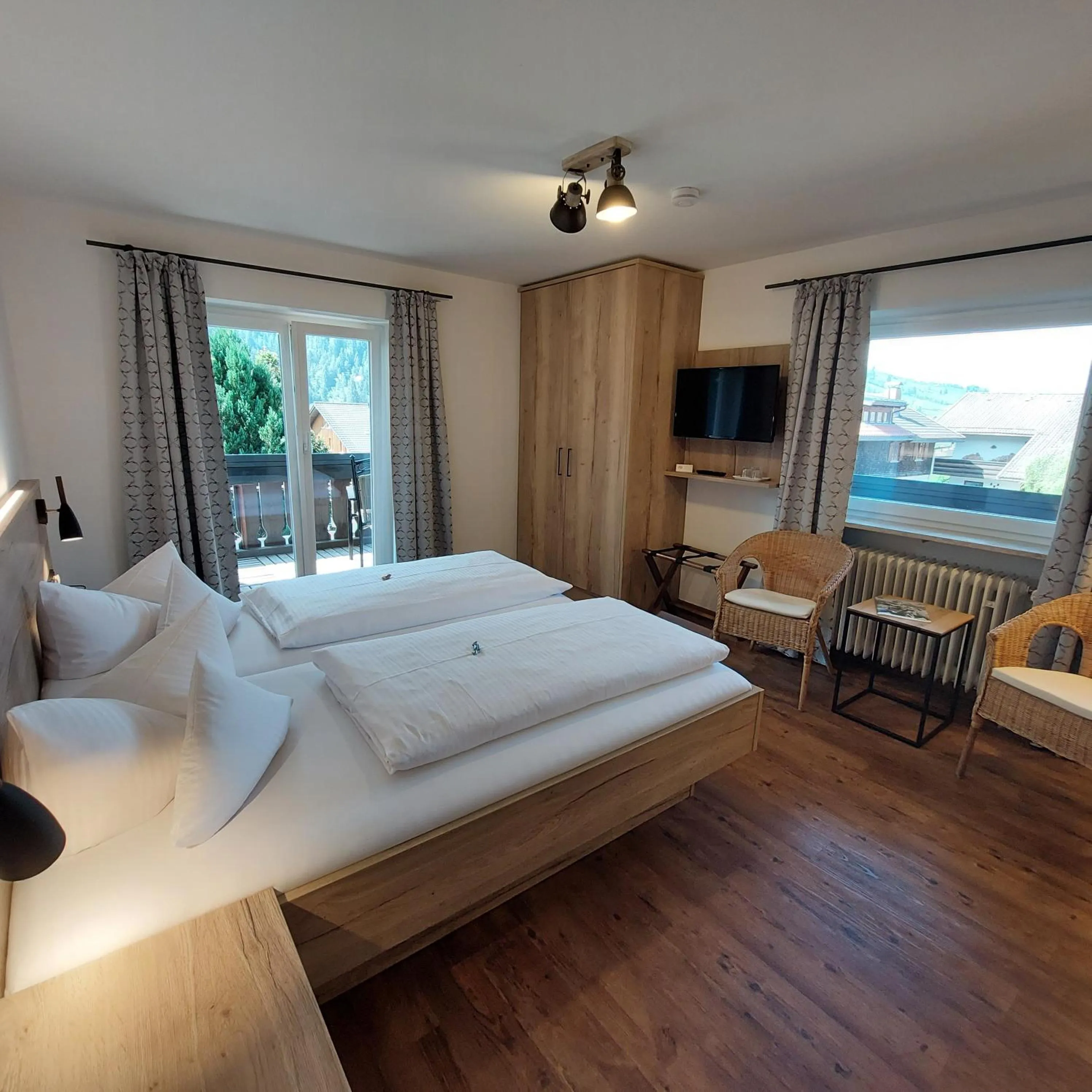 Photo of the whole room, Bed in Hotel Garni Malerwinkl