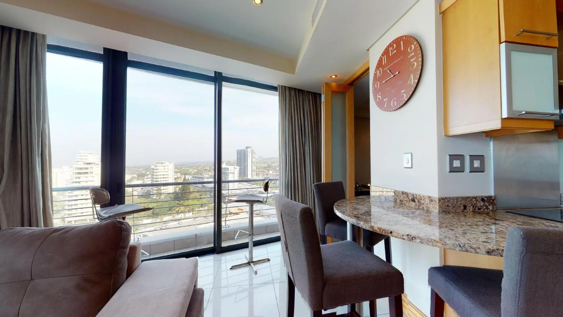 Dining area in The Pearls, Apartment Dawn by Top Destinations Rentals