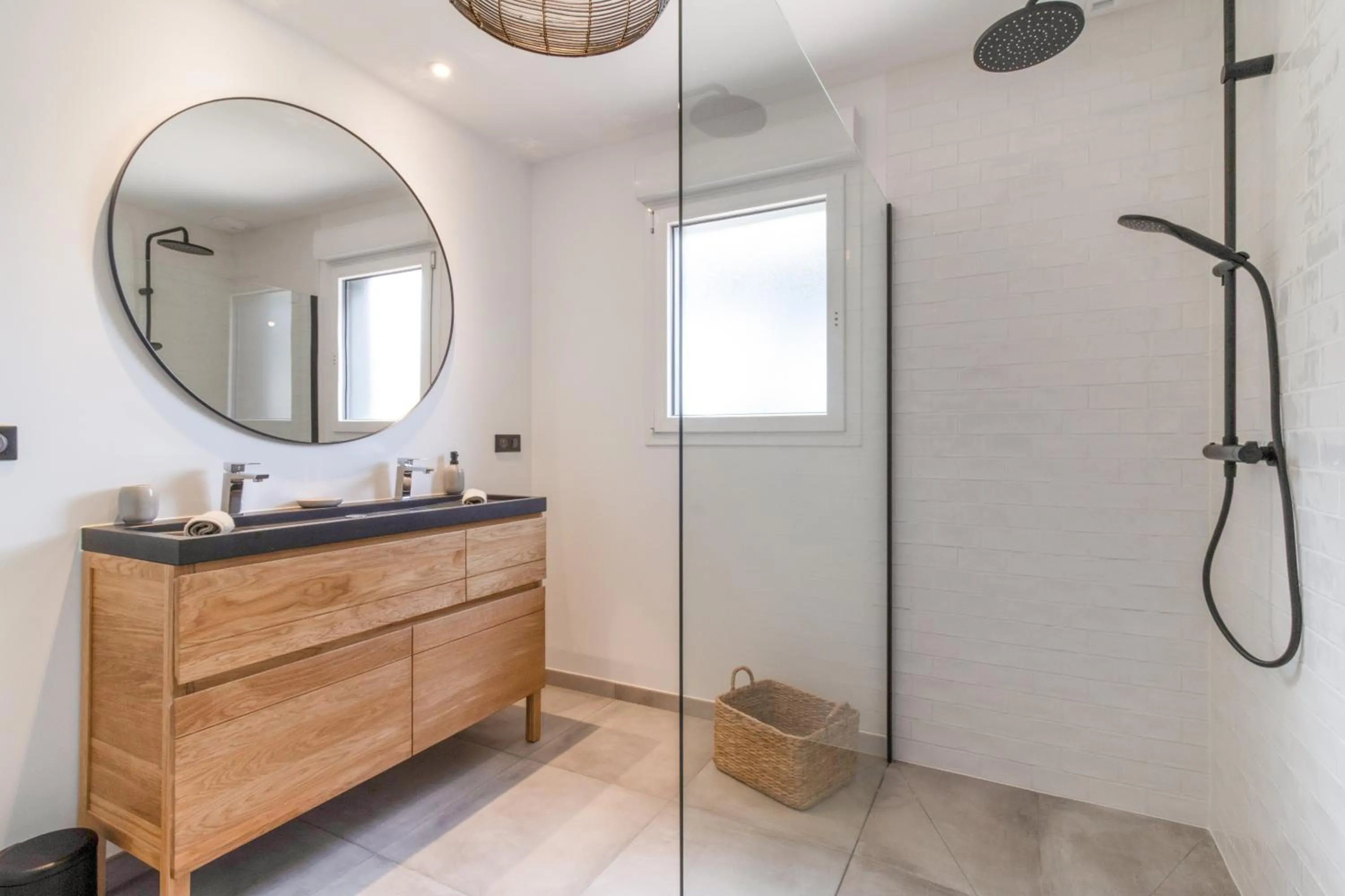 Bathroom in Maison Gemme a Landes