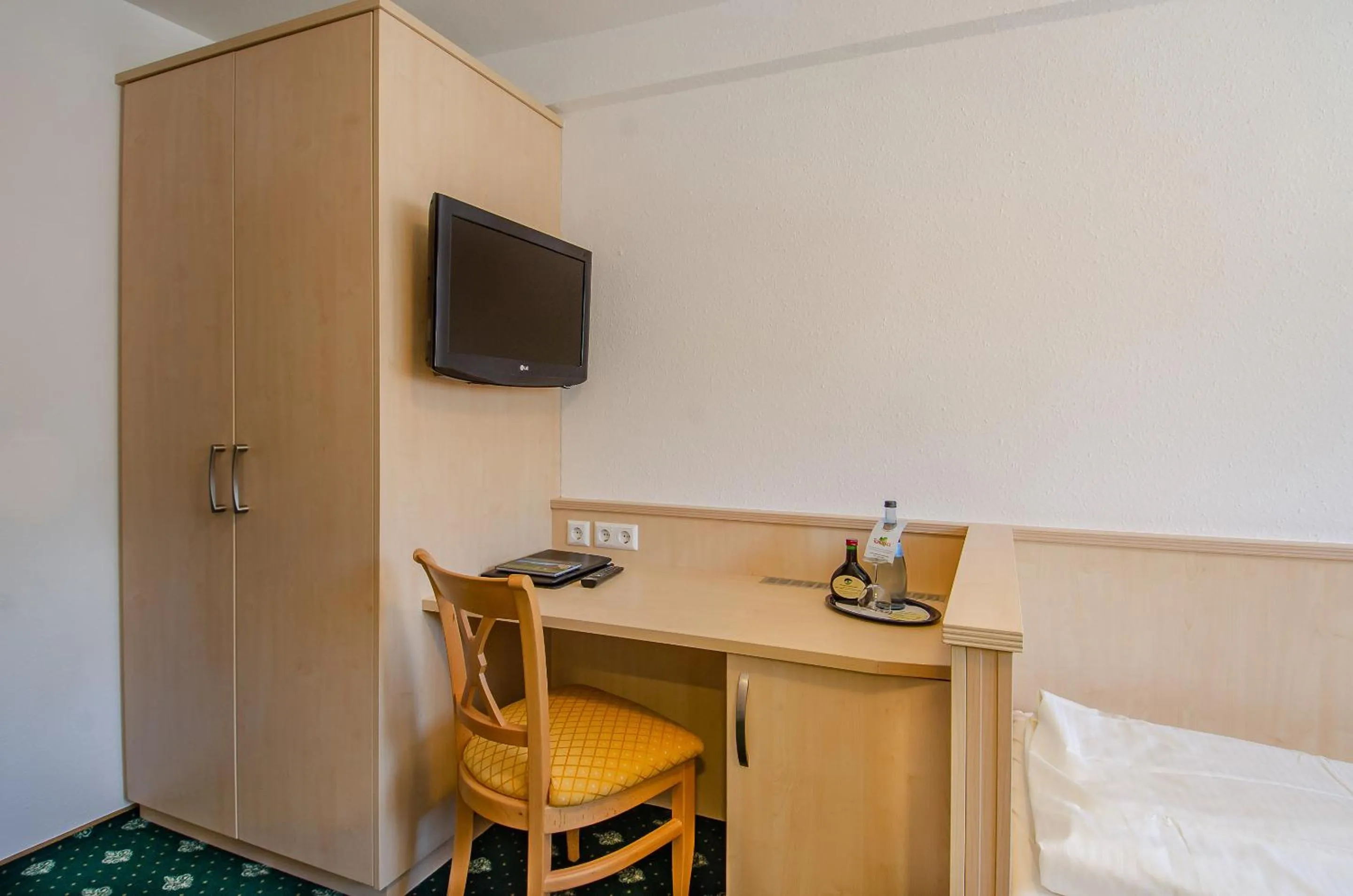 Photo of the whole room, Bed in Landhaus Lauble