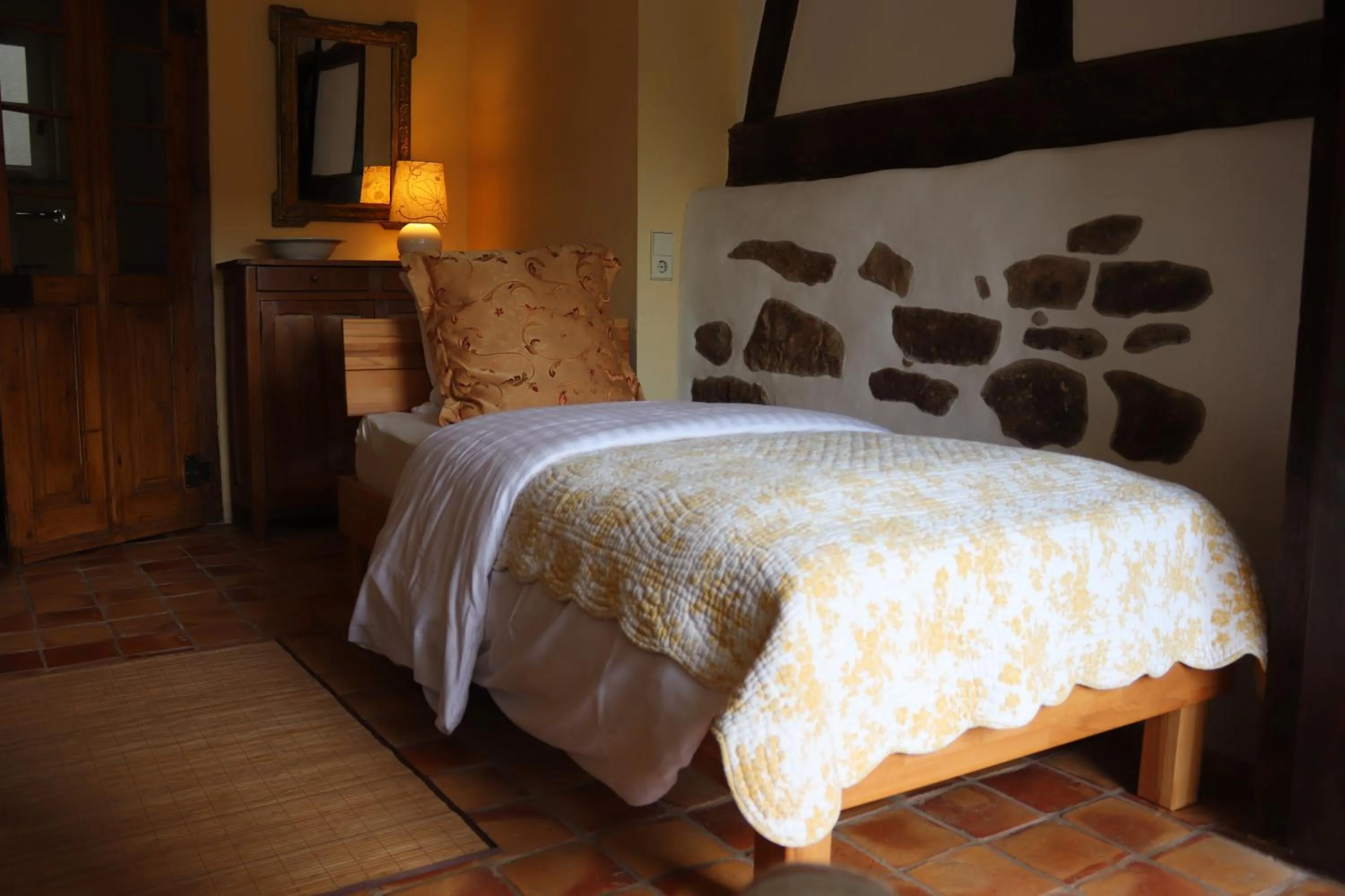 Bed in Hotel de Charme 'zum Schiff'