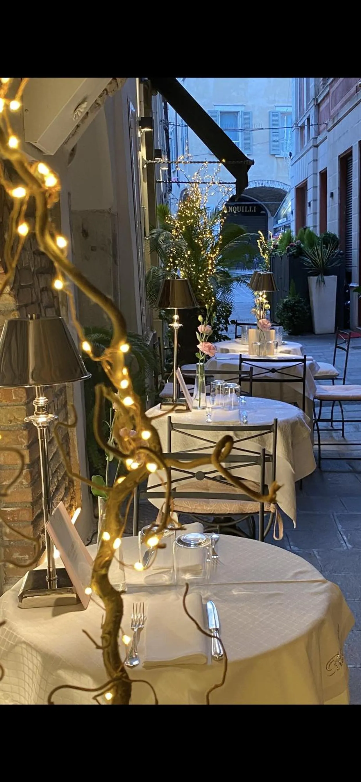 Restaurant/places to eat in Antica Dimora Desenzano