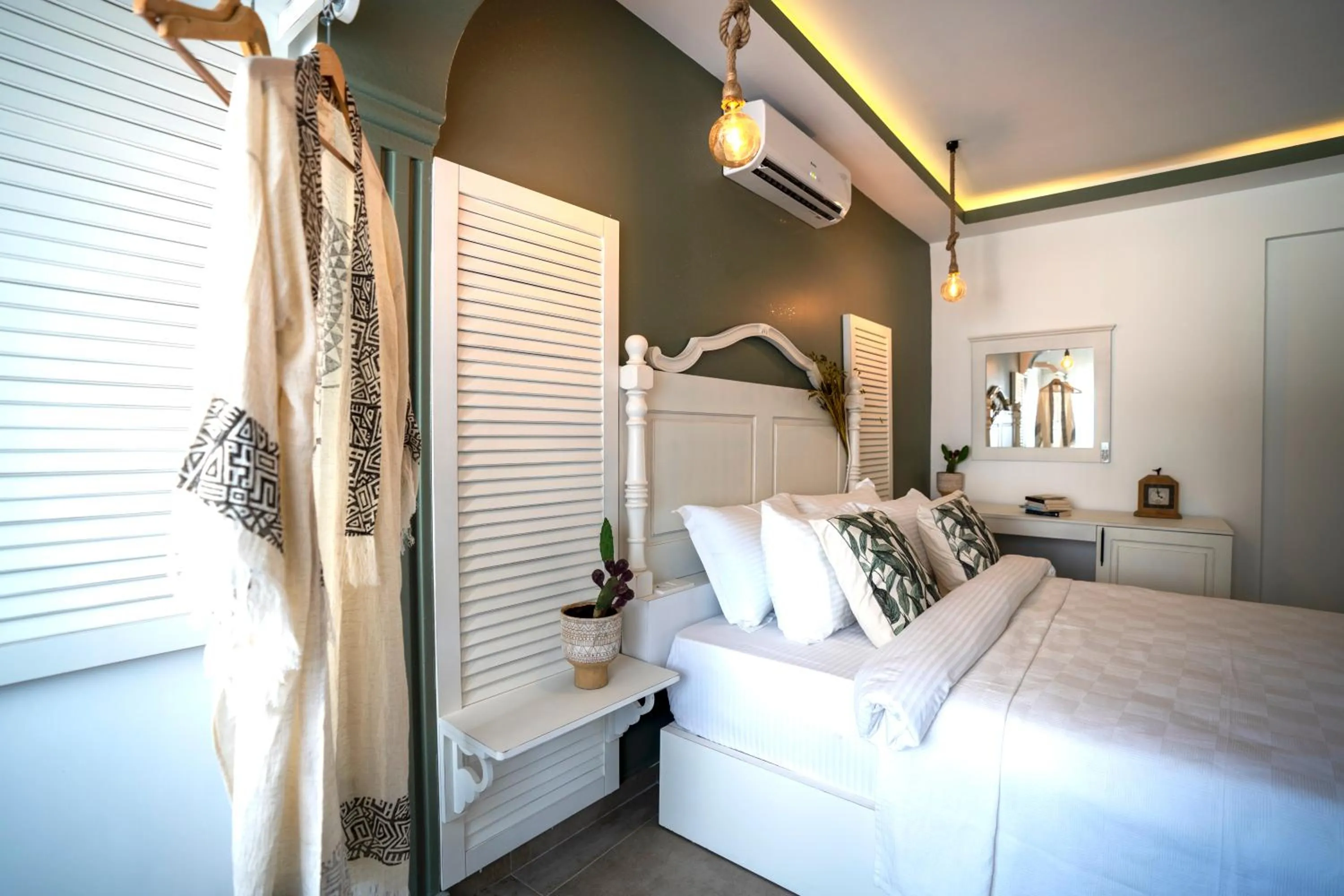 Bedroom, Bed in Liman Hotel Gümüslük - Adult Only