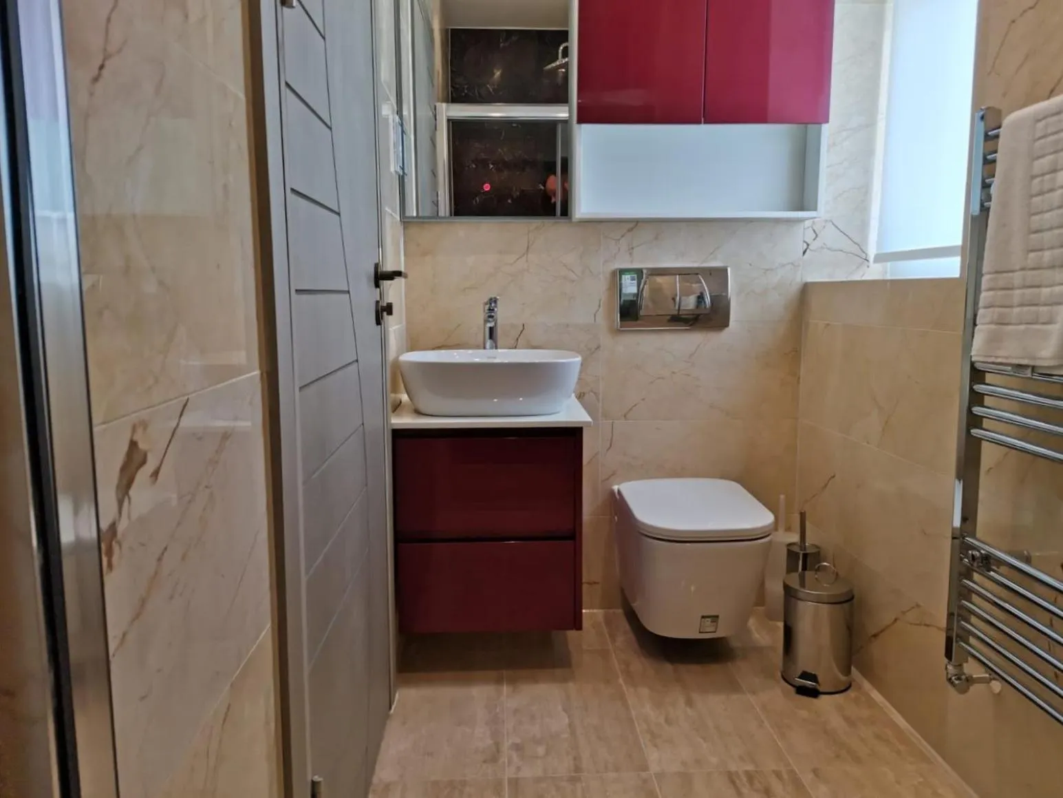 Bathroom in Charles Hope London Kew Bridge