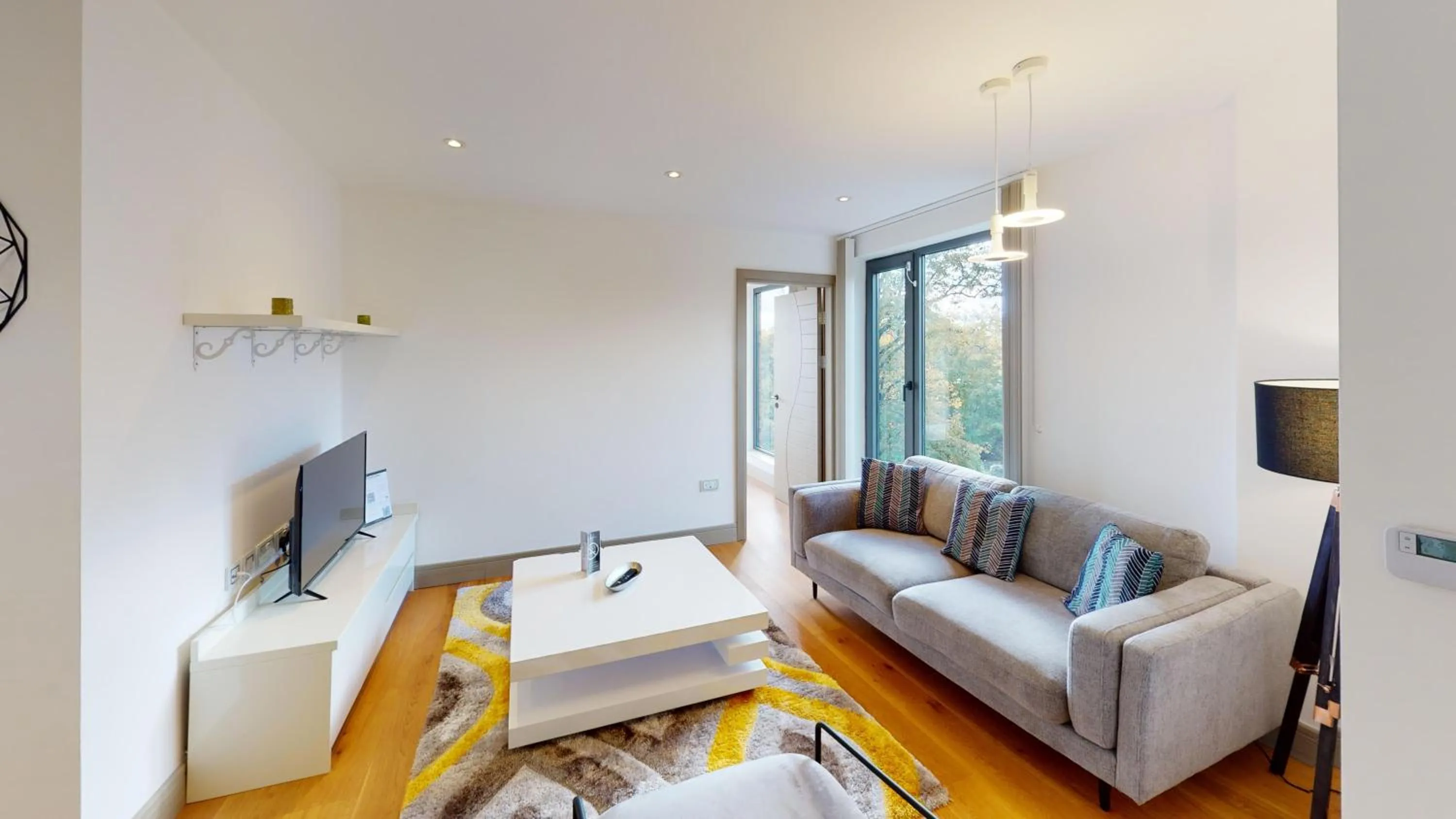 Living room in Charles Hope London Kew Bridge