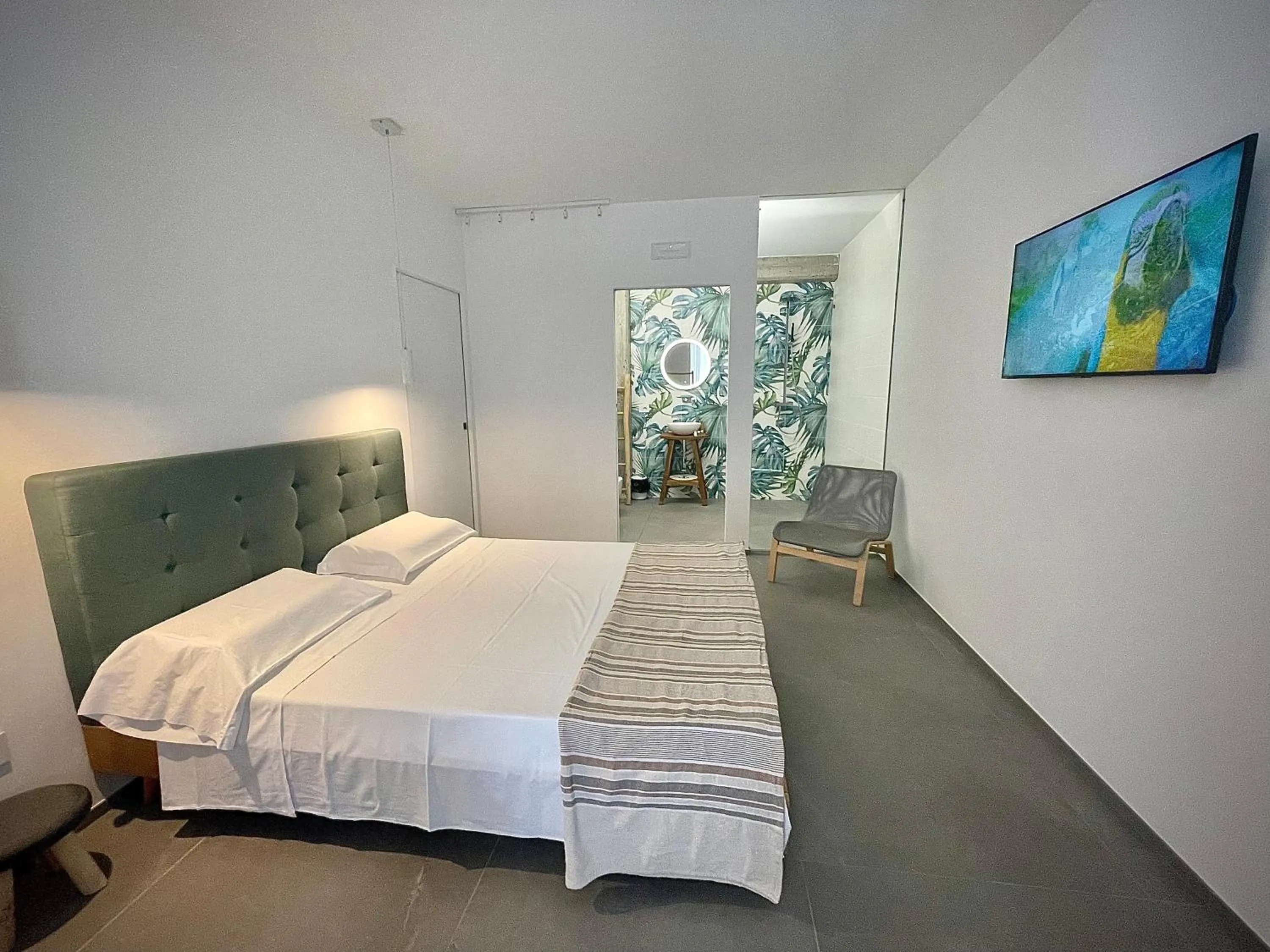 Bed in Tropicana Suite - Adults Only