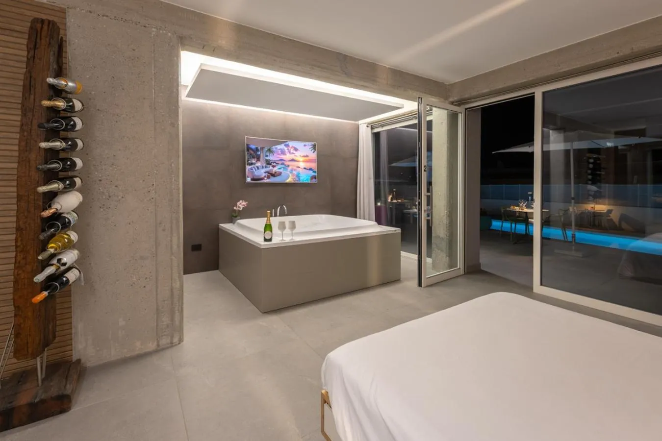 Bed in Tropicana Suite - Adults Only