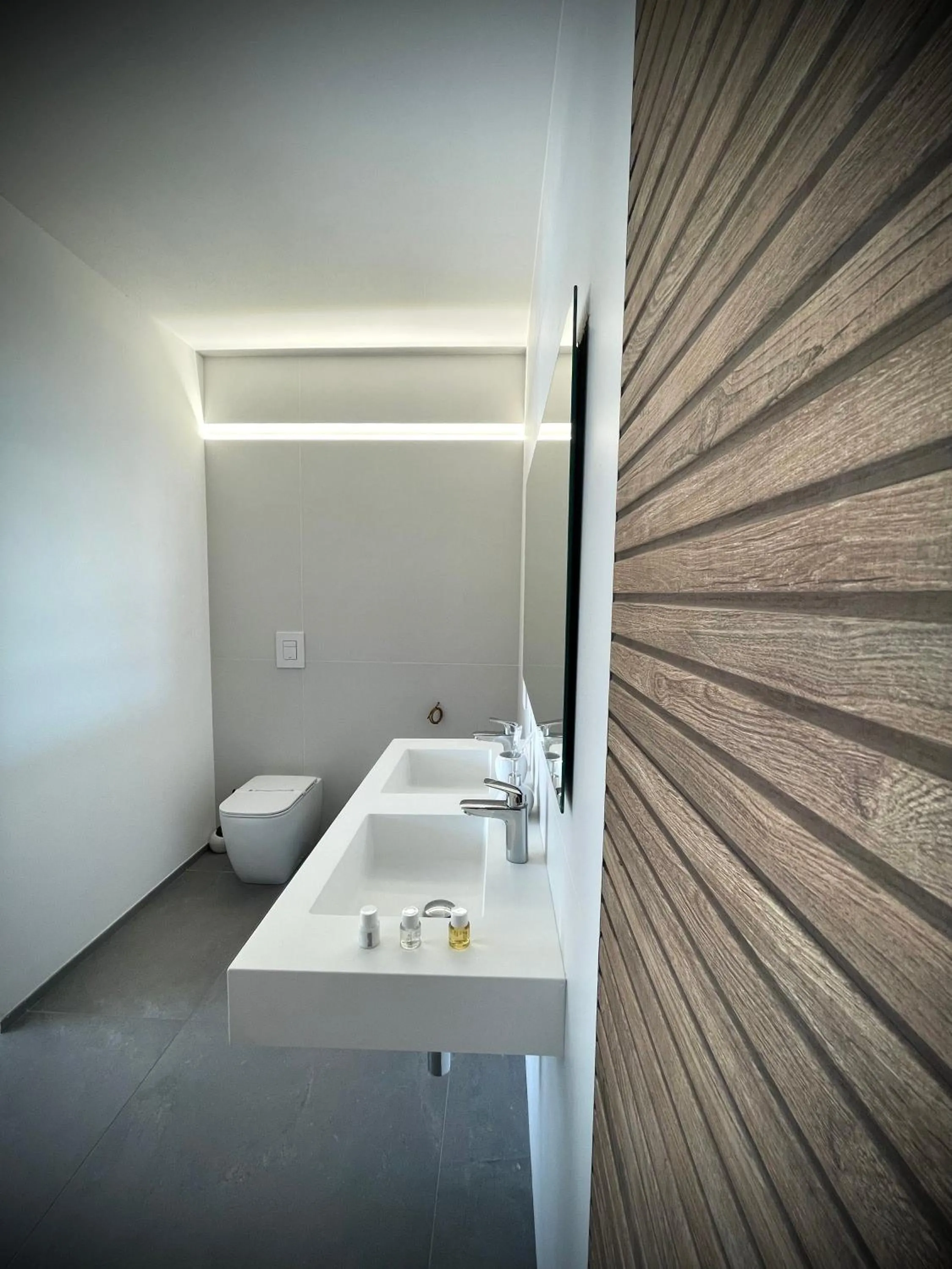 Toilet in Tropicana Suite - Adults Only
