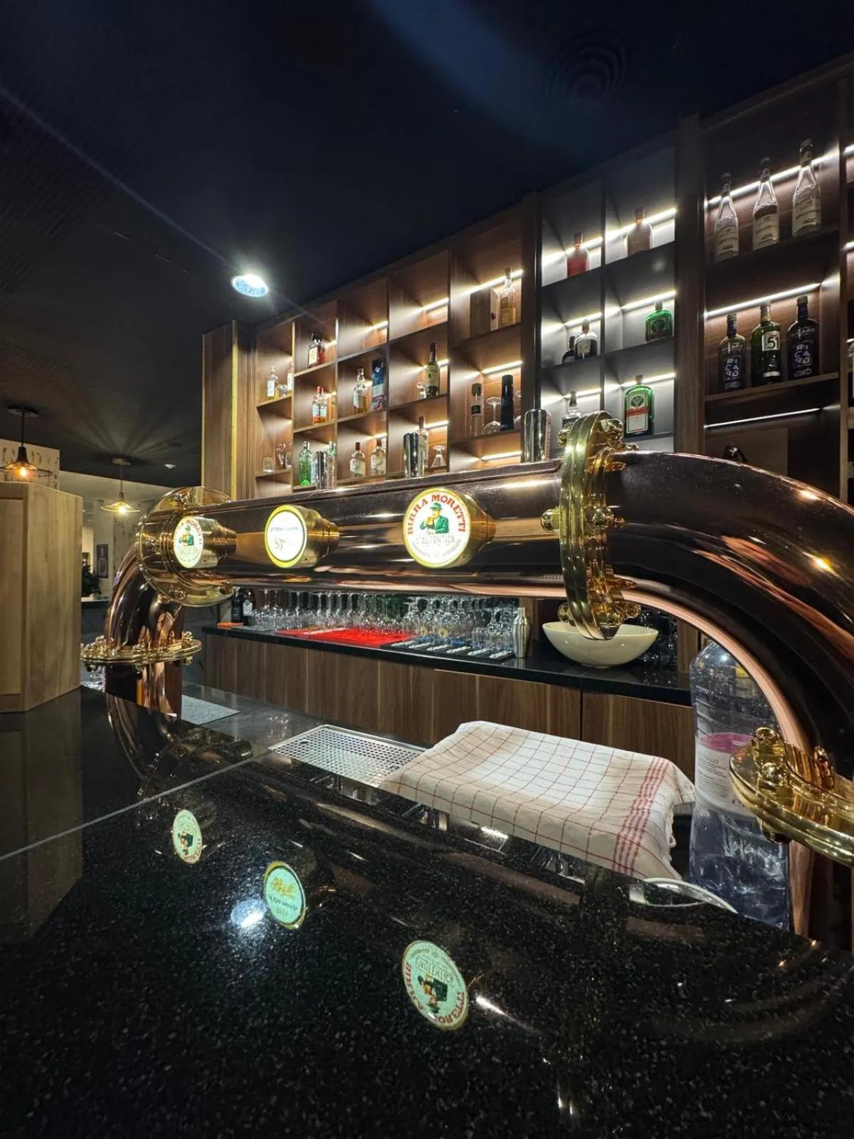 Lounge or bar in Neuchâtel City Hôtel