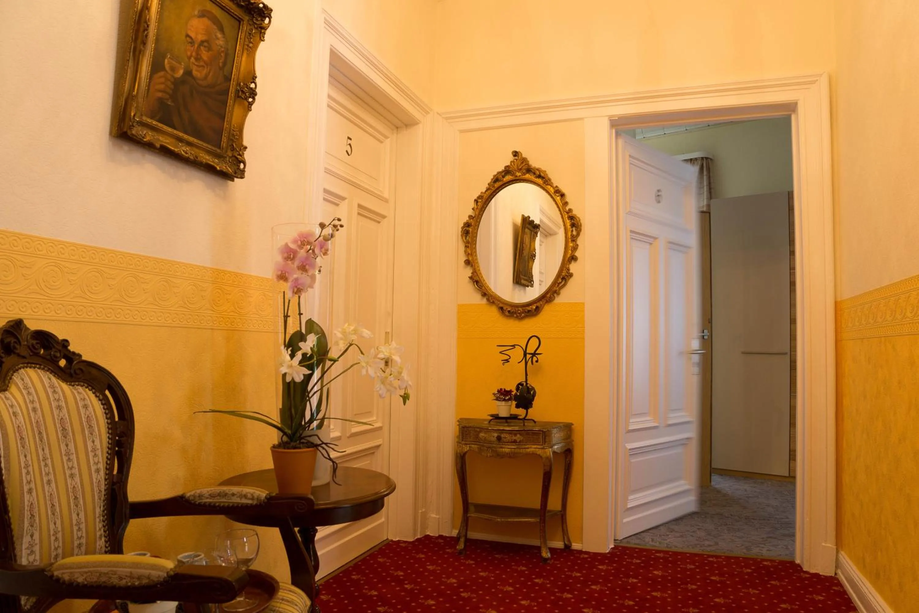 Decorative detail in Hotel Arns