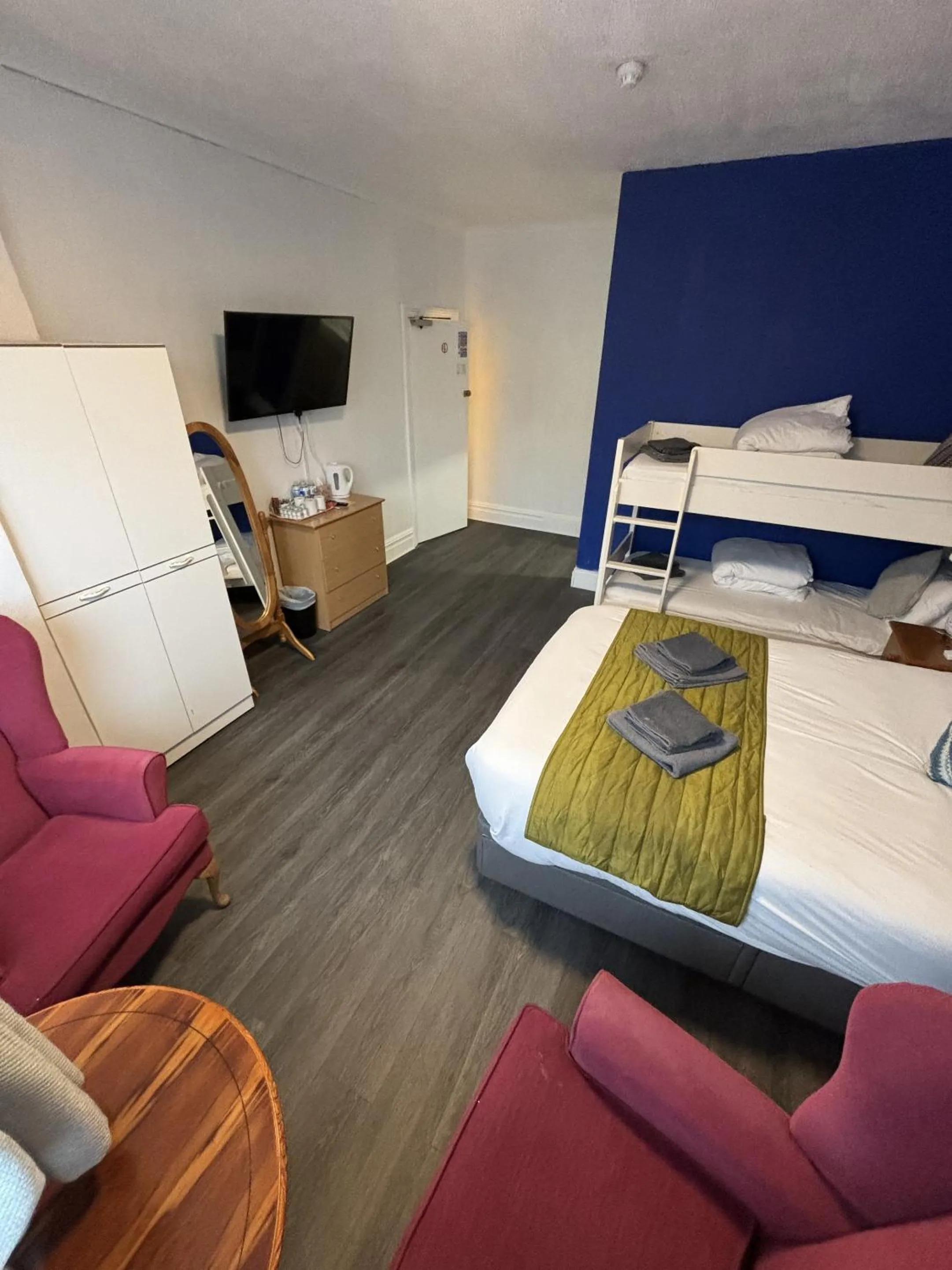 Bedroom, Bed in Boscombe Spa Hotel