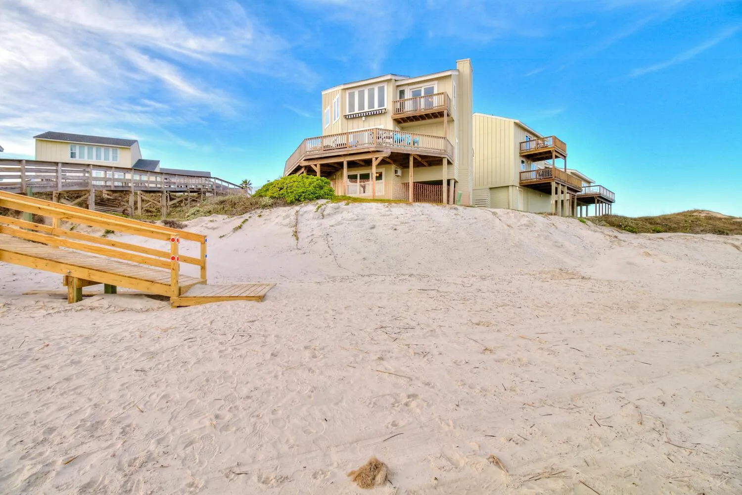 Other in Titas Sandcastle LC17 Pet Friendly