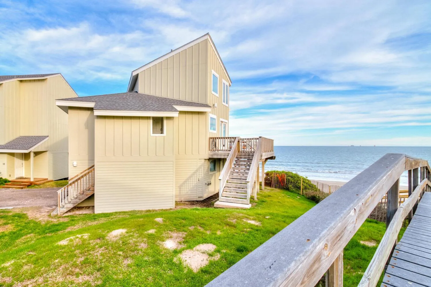 Other in Titas Sandcastle LC17 Pet Friendly