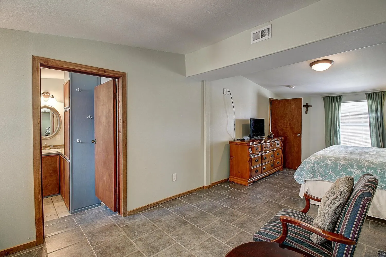 Other, Bed in Blue Water Fisherman 614SP