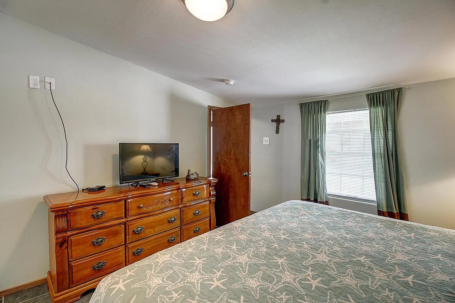 Other, Bed in Blue Water Fisherman 614SP