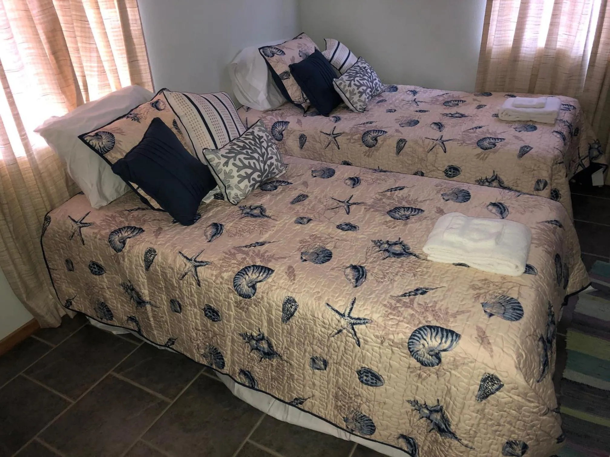 Other, Bed in Blue Water Fisherman 614SP