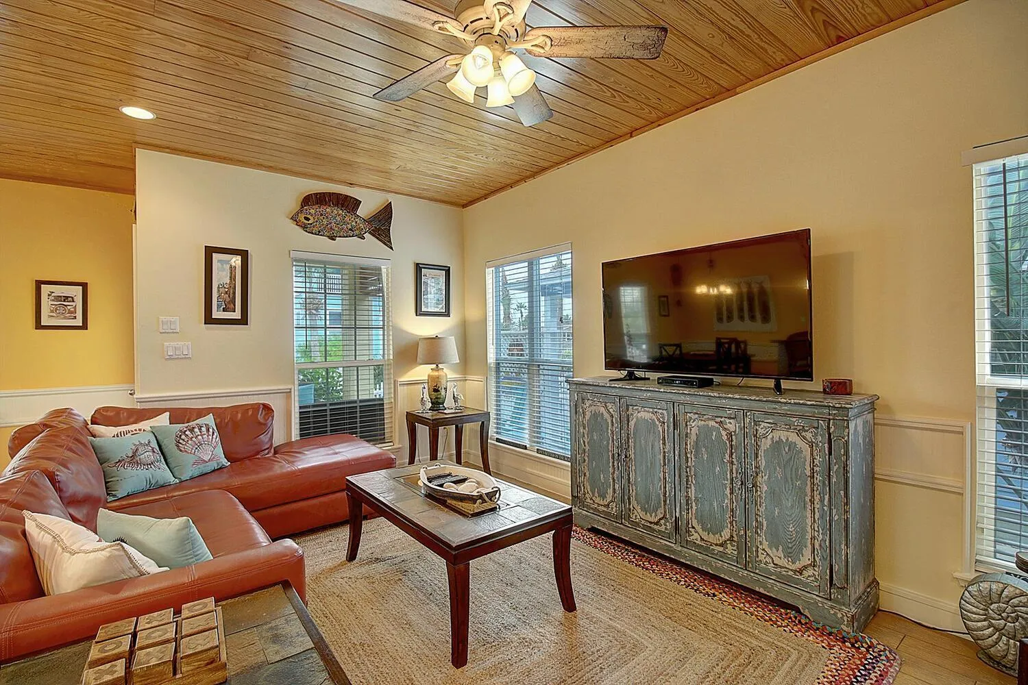 Other in Pelicans Perch VW21