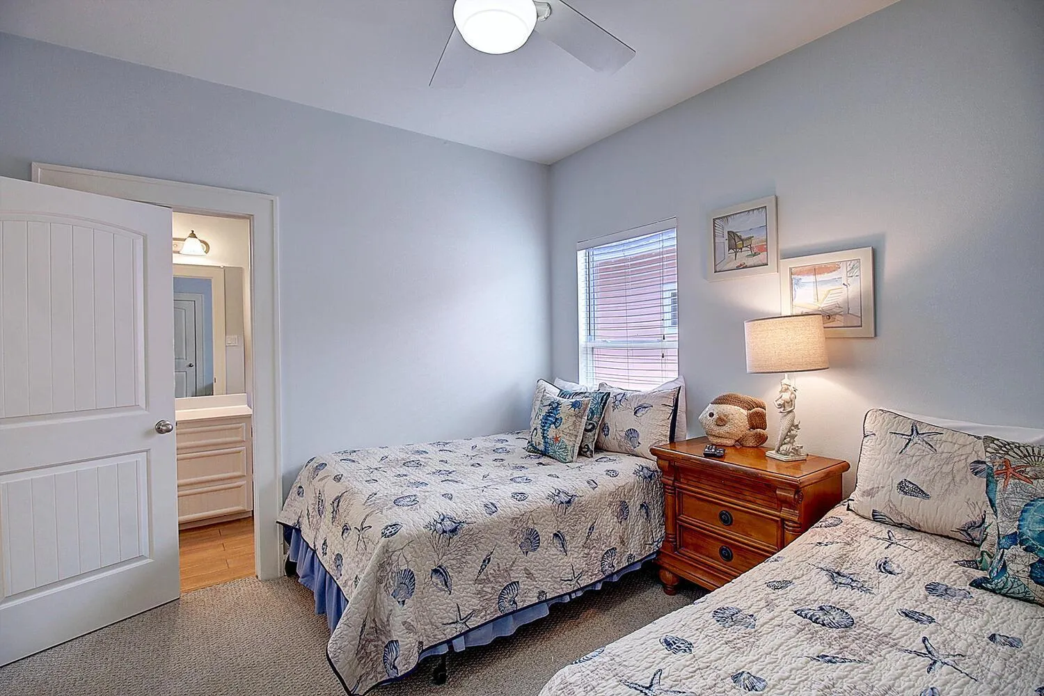 Other in Pelicans Perch VW21