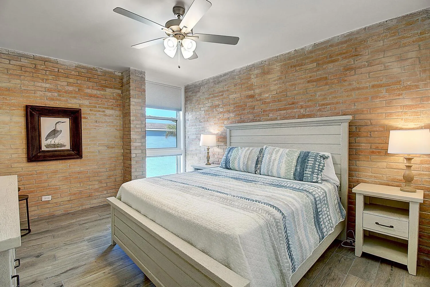 Other, Bed in Channelview CV216