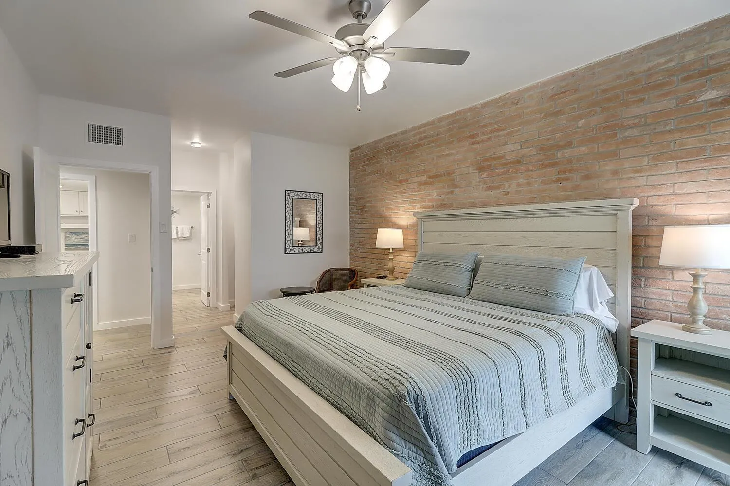 Other, Bed in Channelview CV216