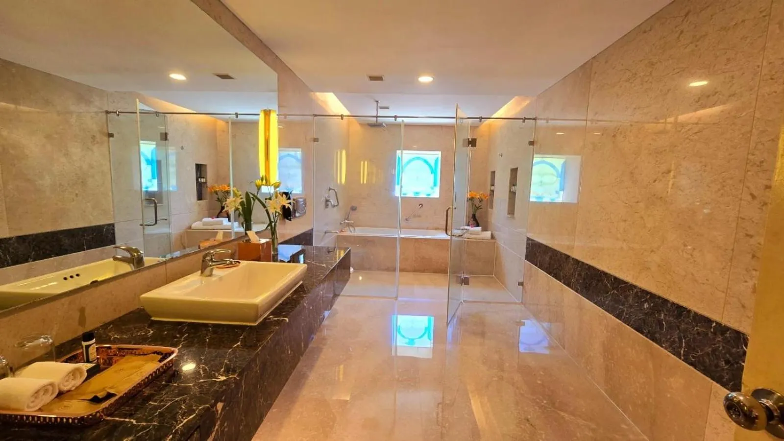 Bath in Gateway Madurai