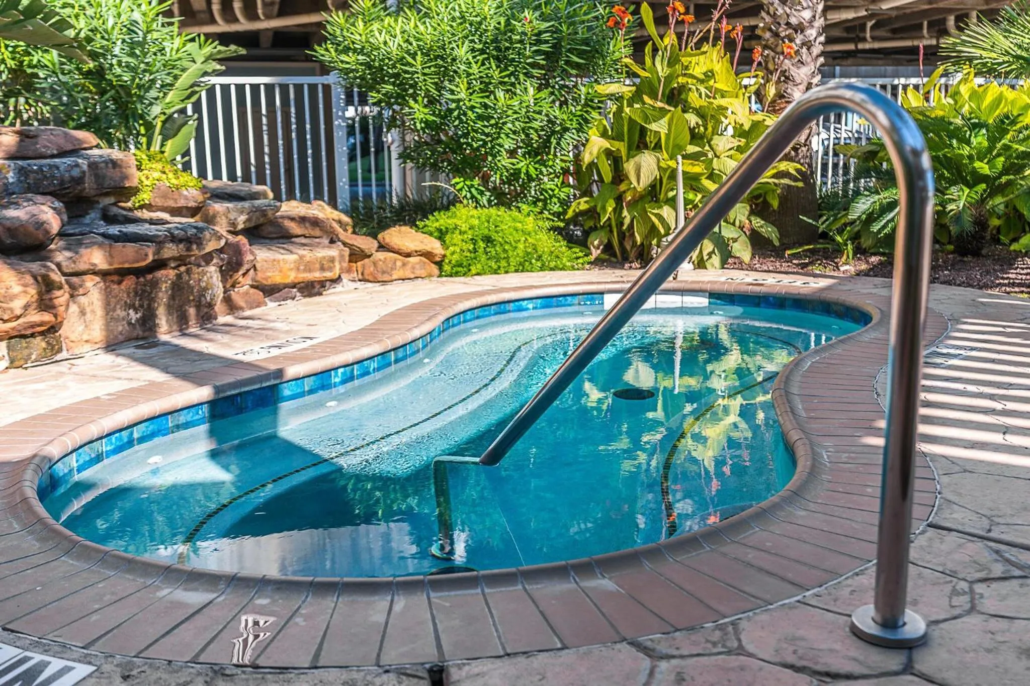 Hot Tub in Steps to Pool and BeachAmazing Views from Two Balconies