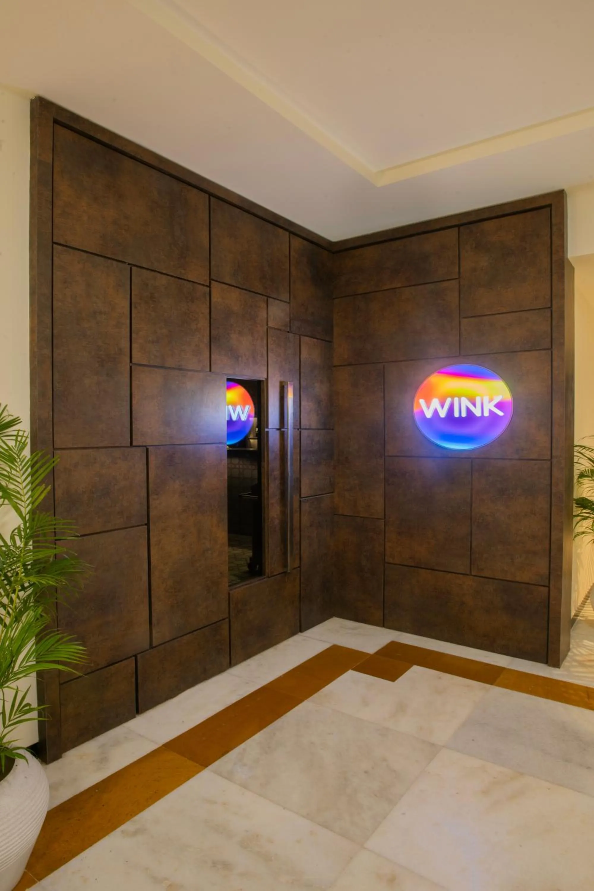 Lounge or bar, Bed in Vivanta Mangalore Oldport Road - Formerly Known as Taj Manjarun