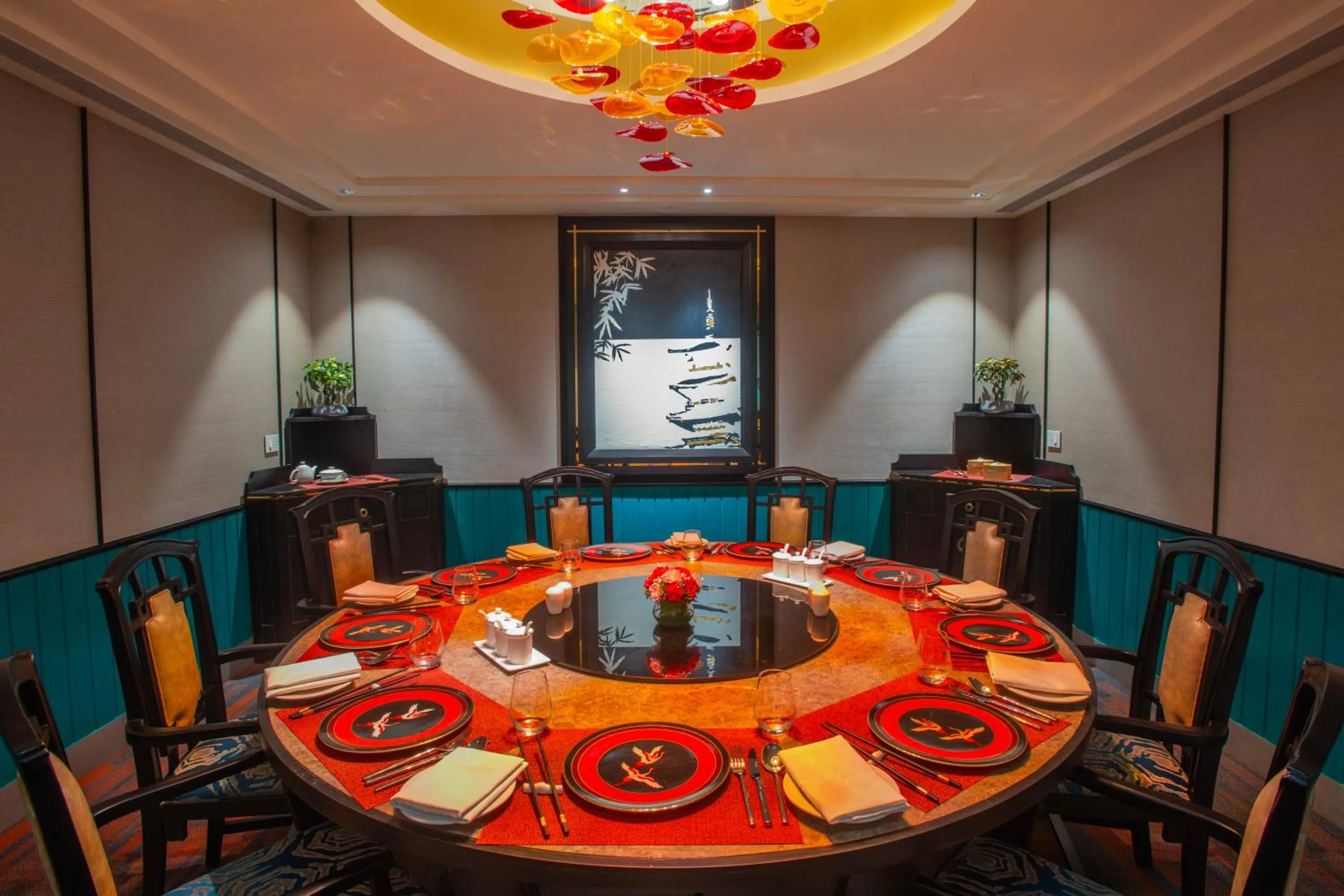 Restaurant/places to eat in Vivanta Mangalore Oldport Road - Formerly Known as Taj Manjarun