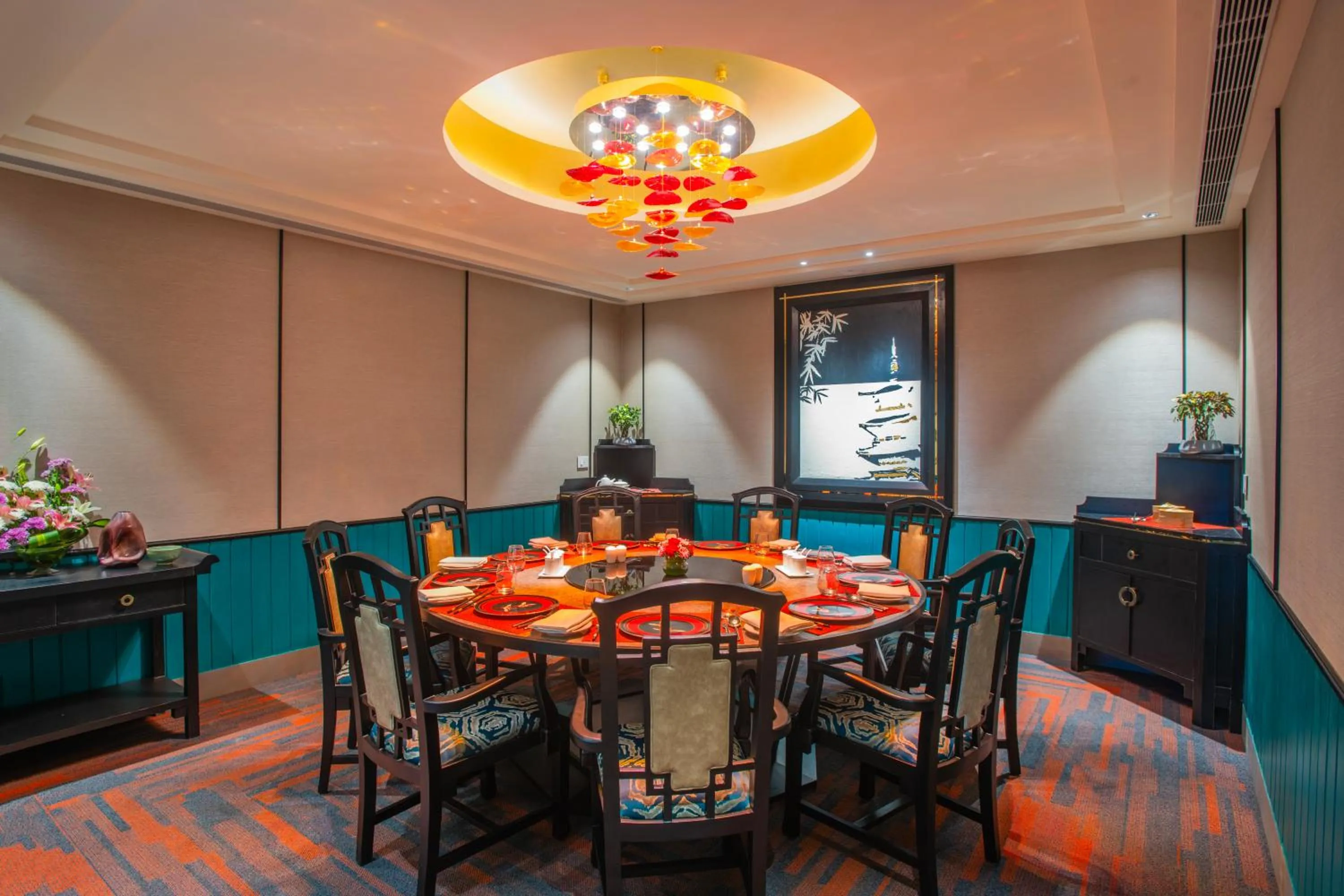 Restaurant/places to eat in Vivanta Mangalore Oldport Road - Formerly Known as Taj Manjarun