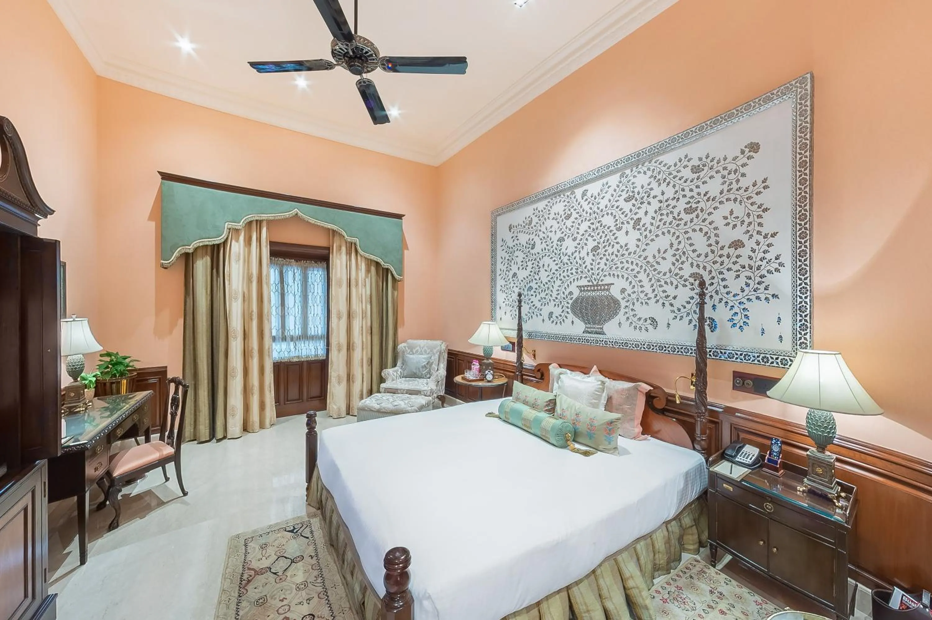 Photo of the whole room, Bed in Rambagh Palace