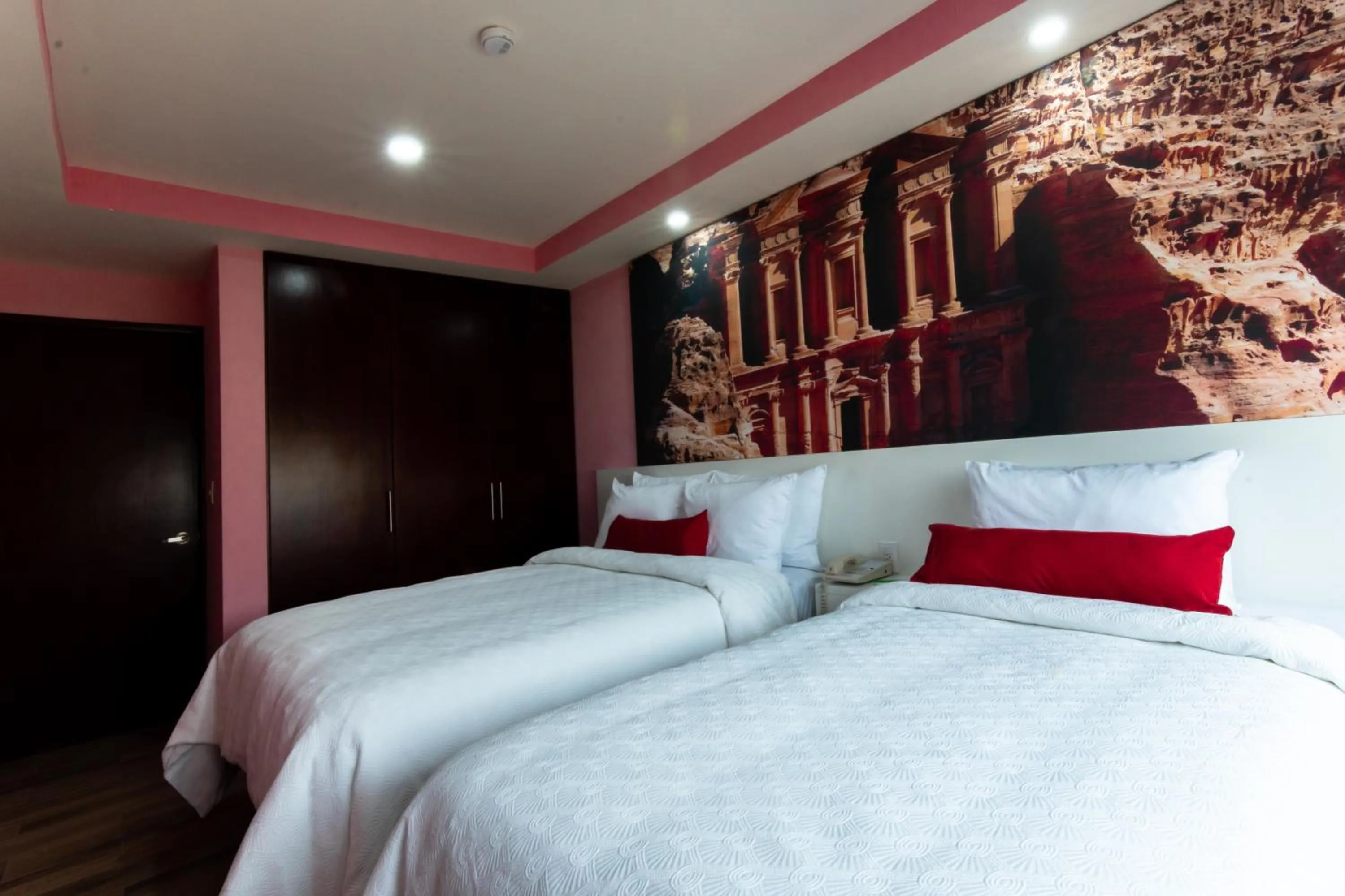 Bedroom, Bed in Hotel Boutique Mardeka