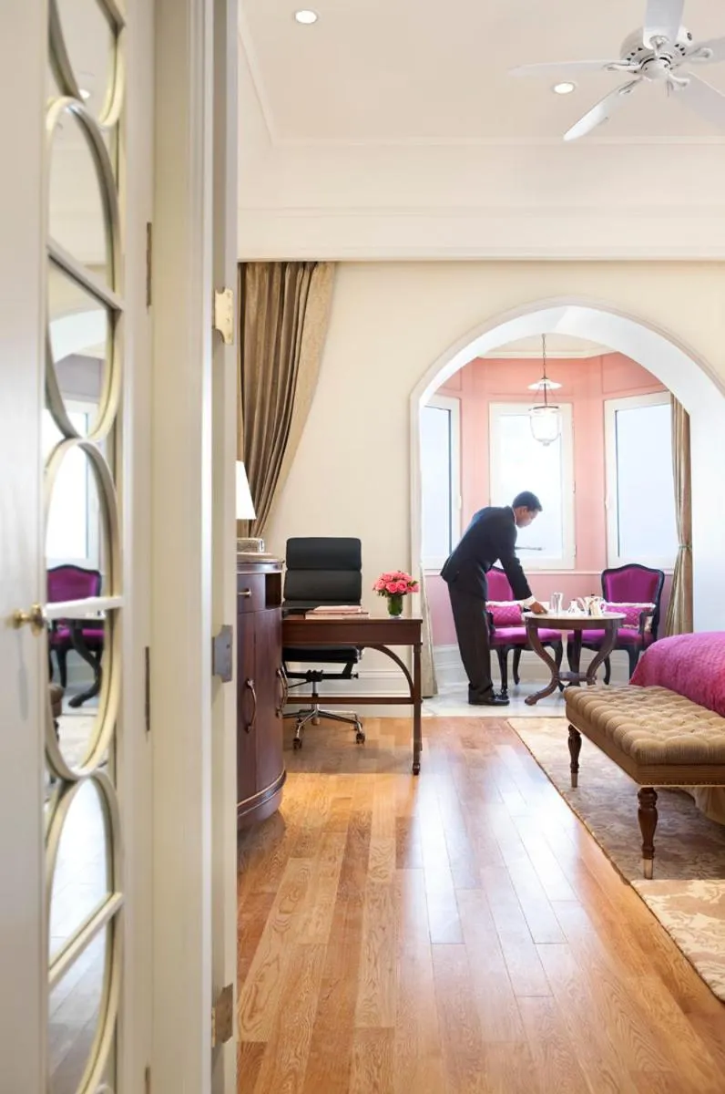 room service in The Taj Mahal Tower, Mumbai