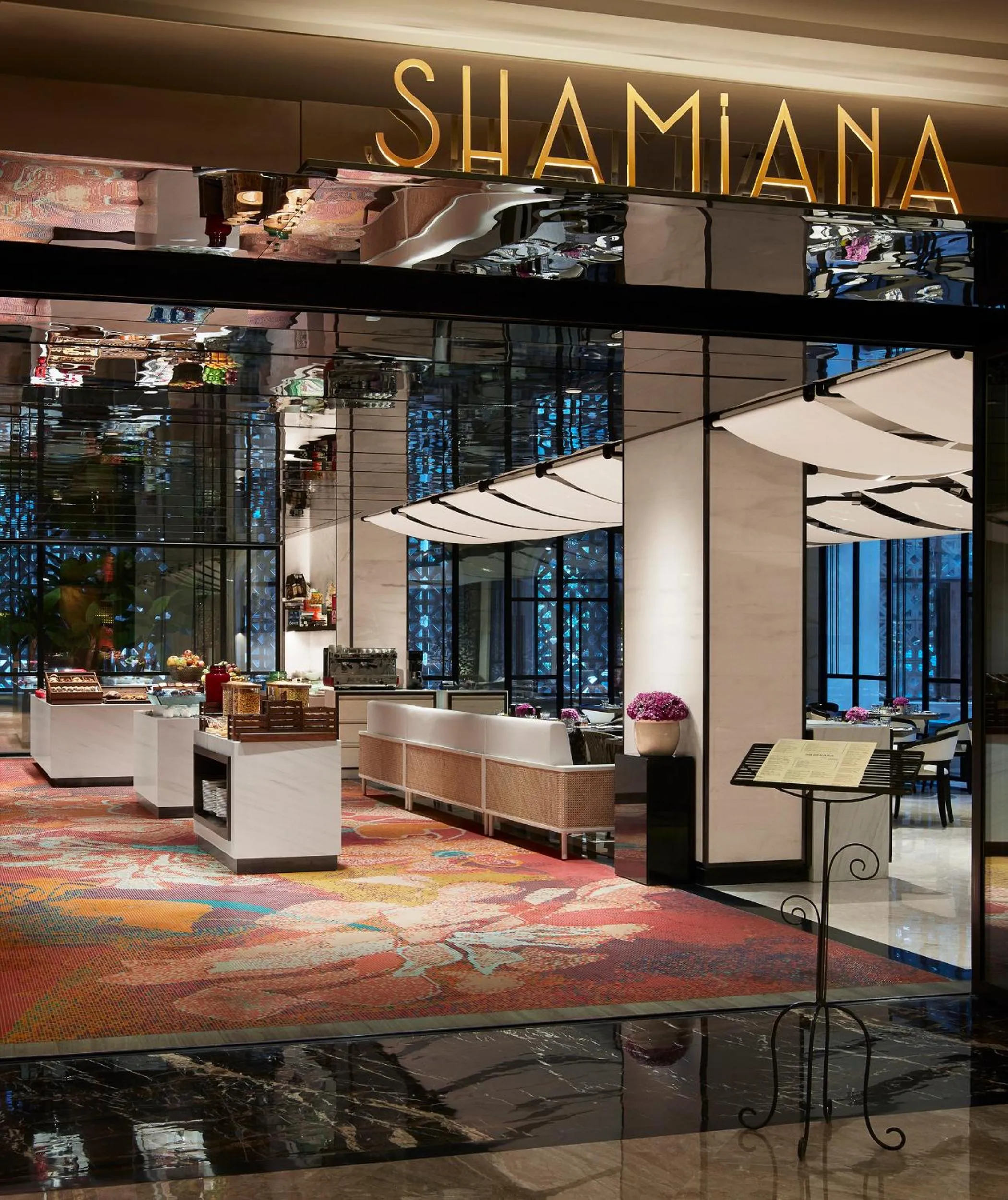 Restaurant/places to eat in The Taj Mahal Tower, Mumbai